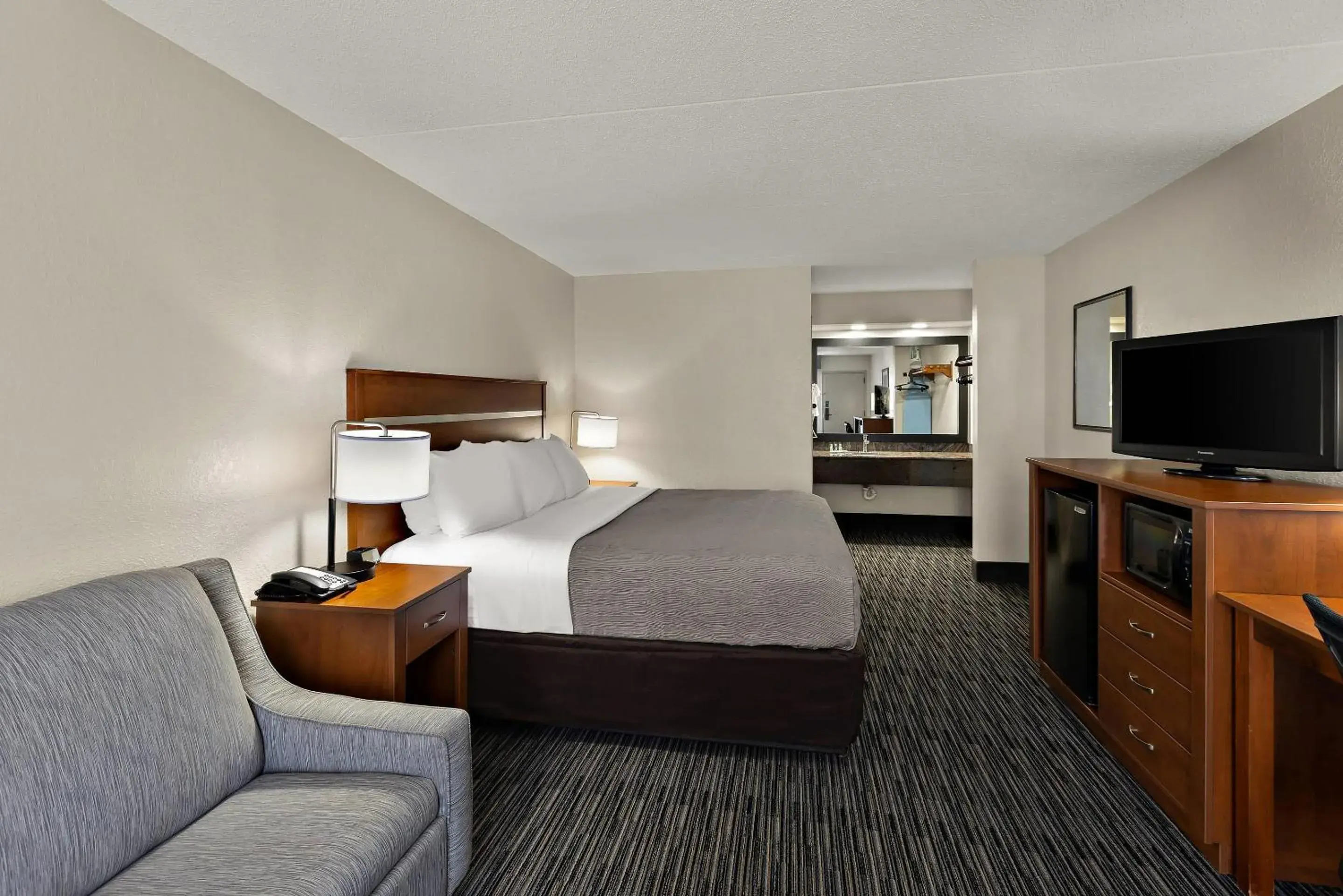 Bedroom, Bed in Quality Inn Dandridge Bedroom, Bed in Quality Inn Dandridge