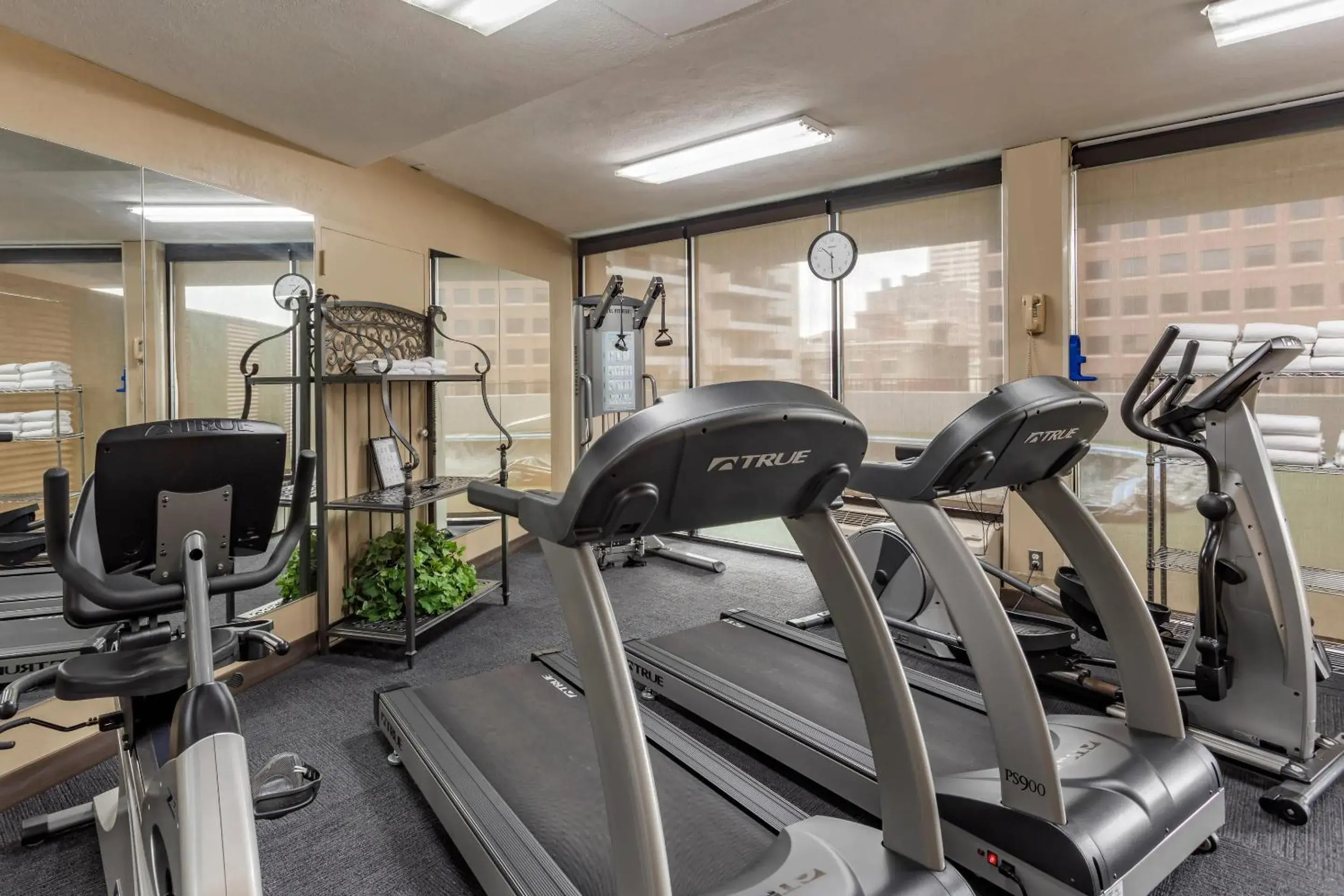 Fitness centre/facilities in Comfort Inn Memphis Downtown Fitness centre/facilities in Comfort Inn Memphis Downtown