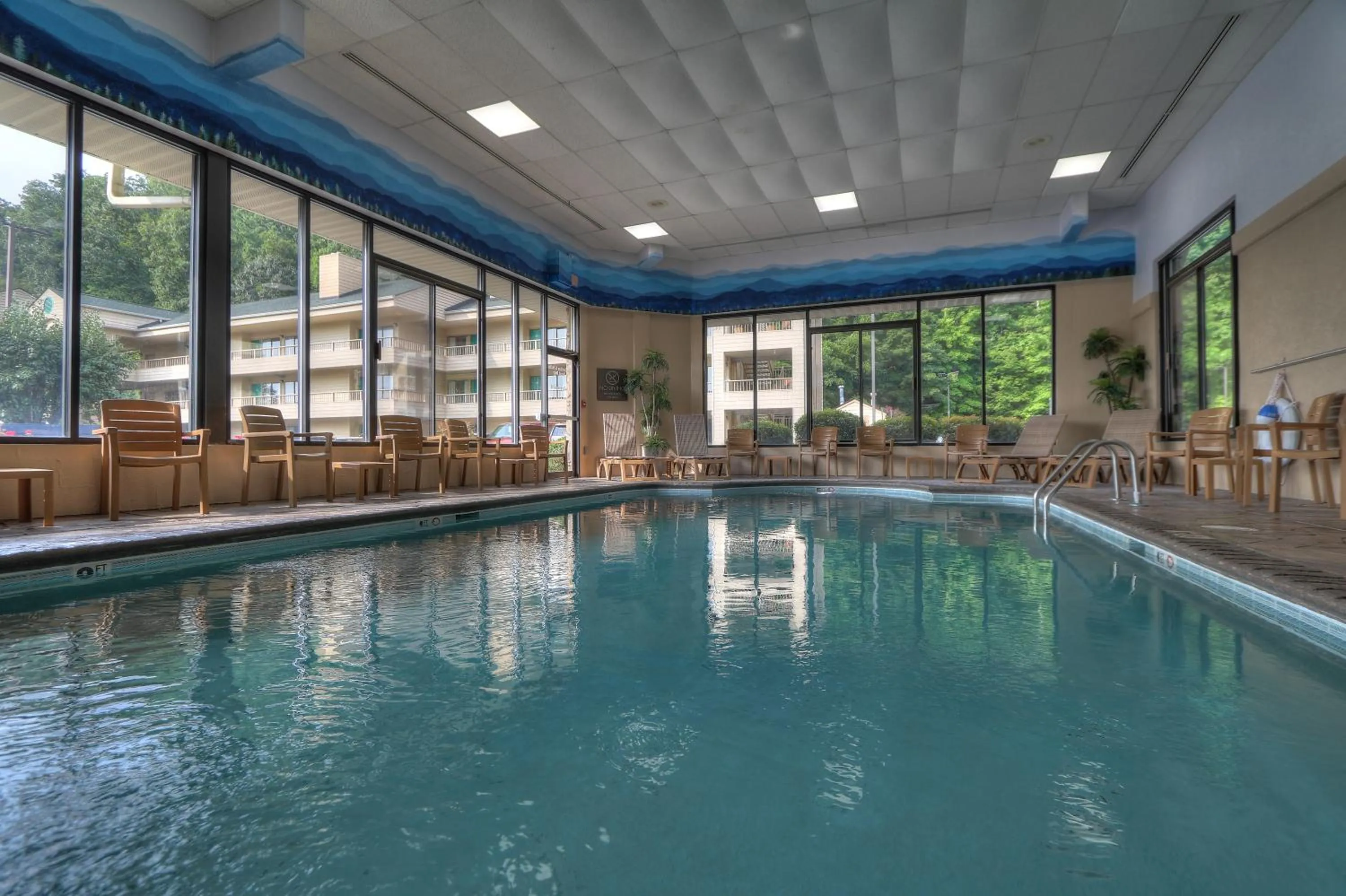 Comfort Inn & Suites at Dollywood Lane
