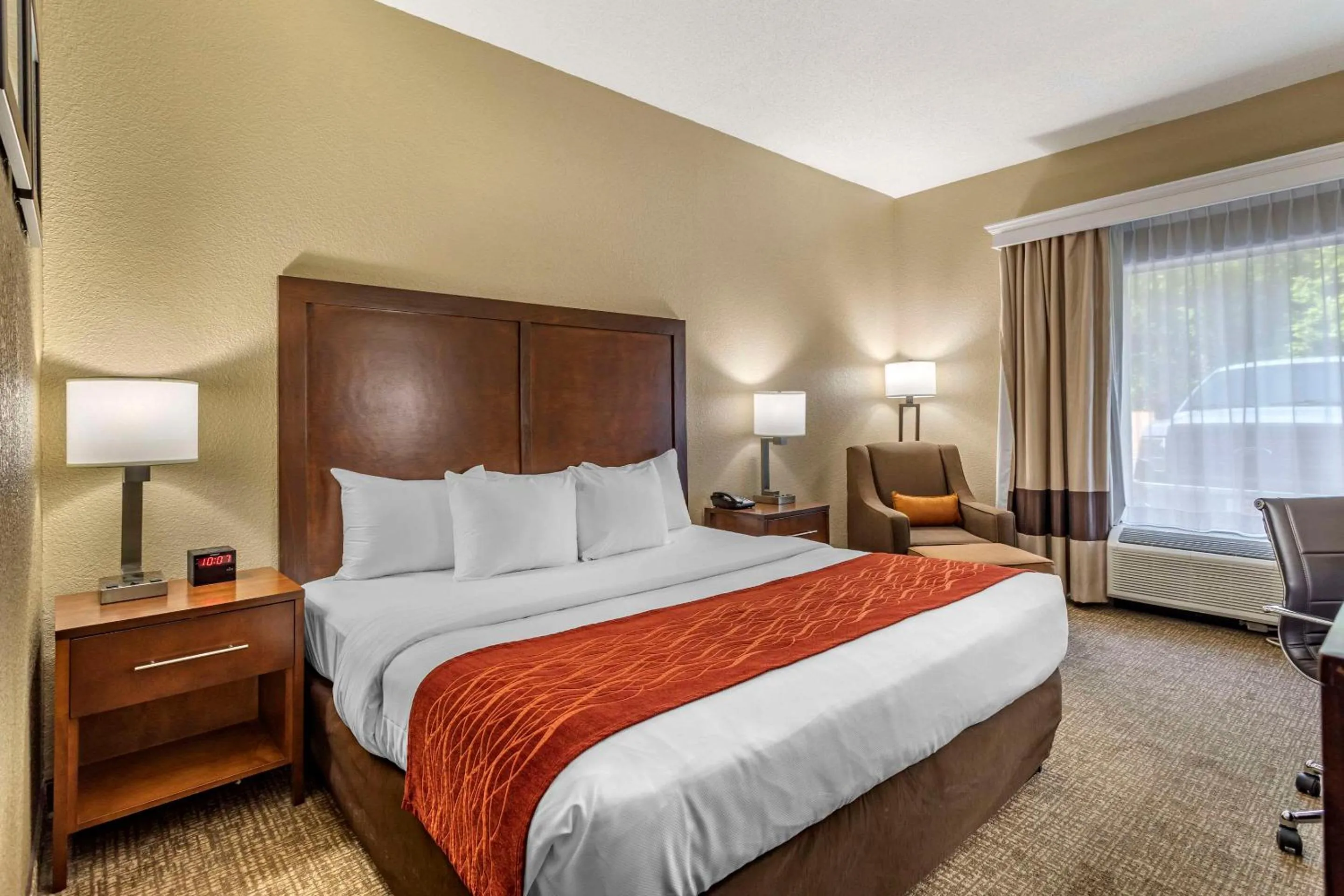 Bedroom, Bed in Comfort Inn Kingsport Southeast