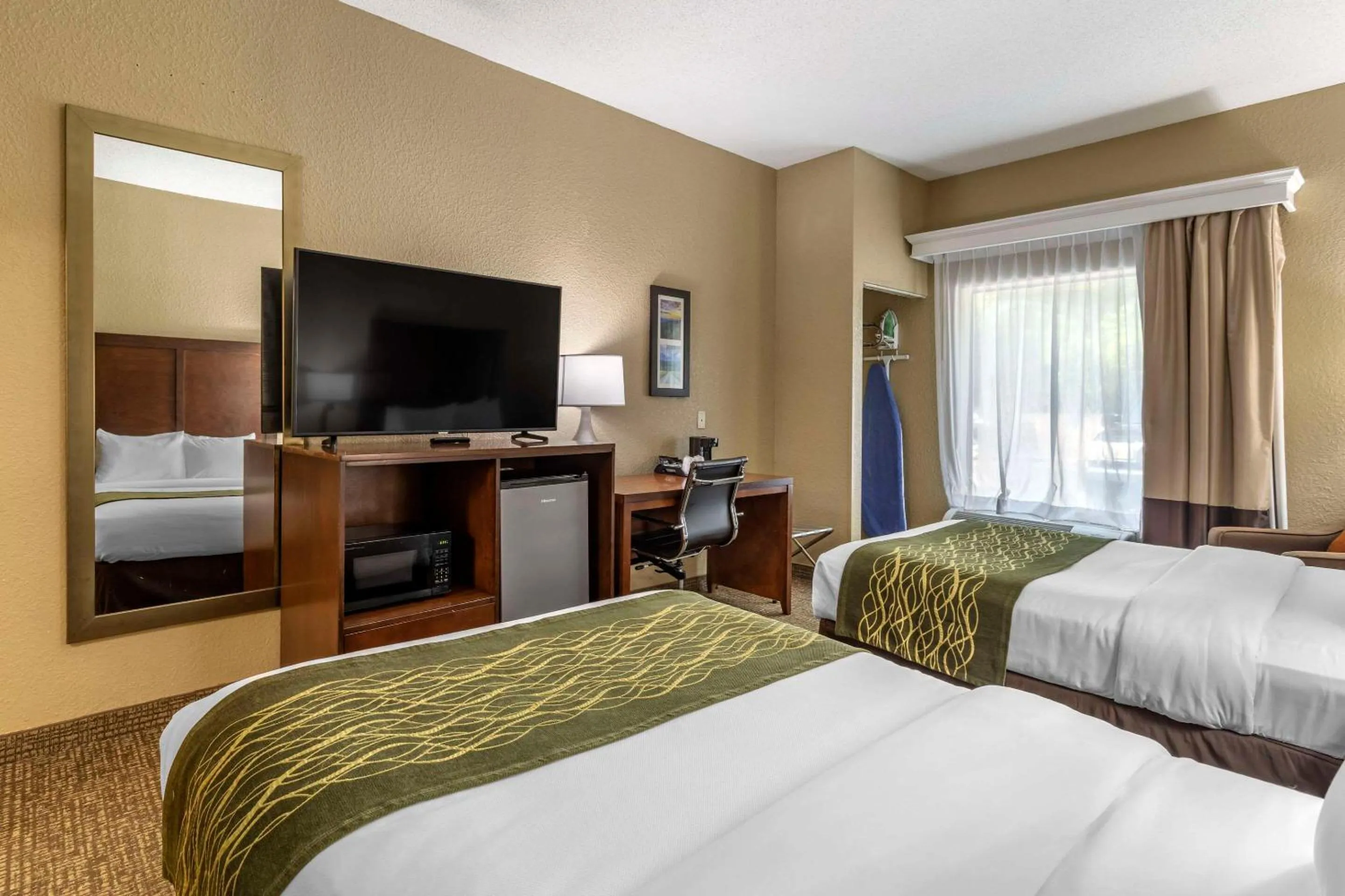 Bedroom, Bed in Comfort Inn Kingsport Southeast