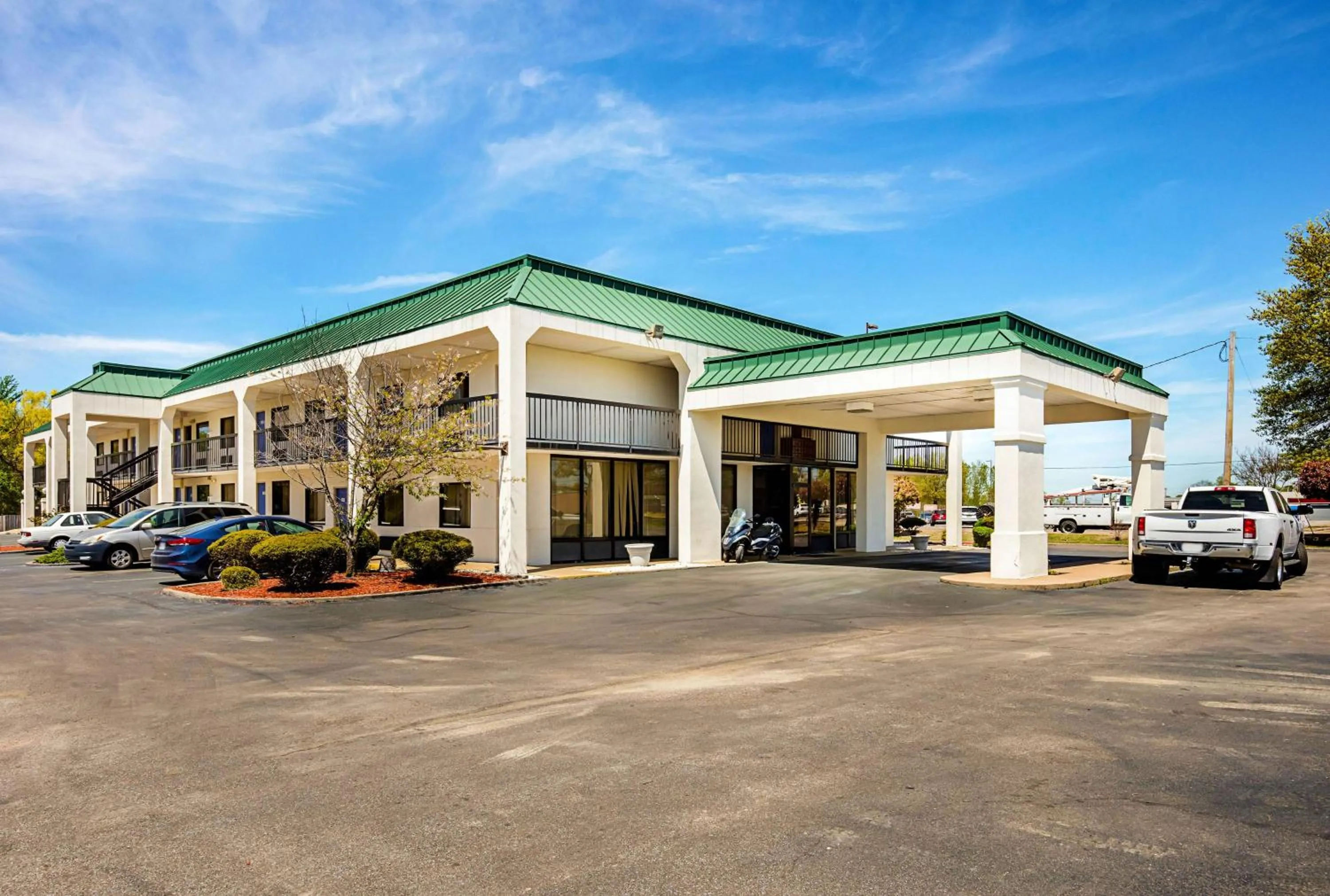 Property building in Motel 6-Covington, TN
