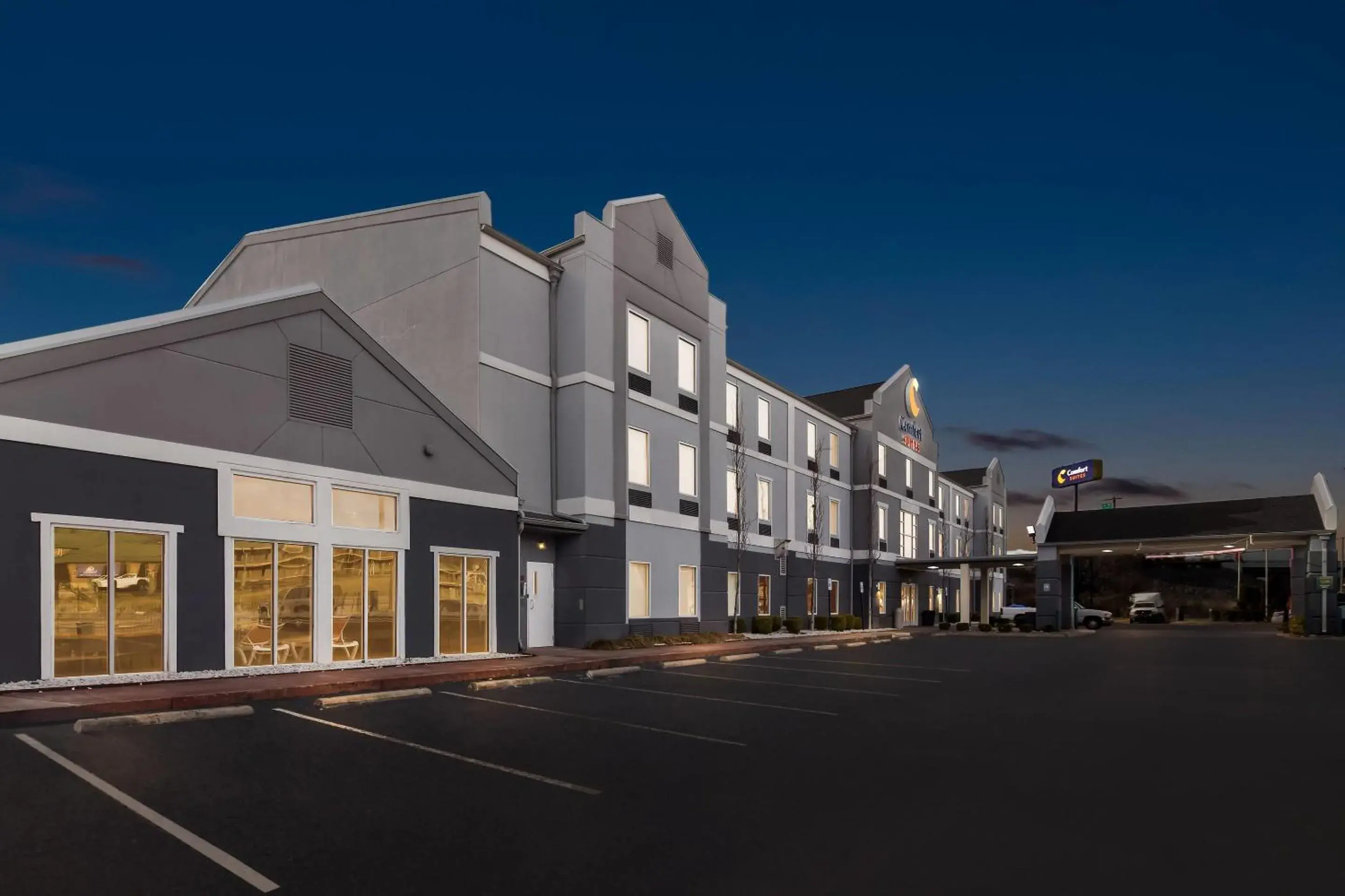 Property building in Comfort Suites Goodlettsville Rivergate Property building in Comfort Suites Goodlettsville Rivergate