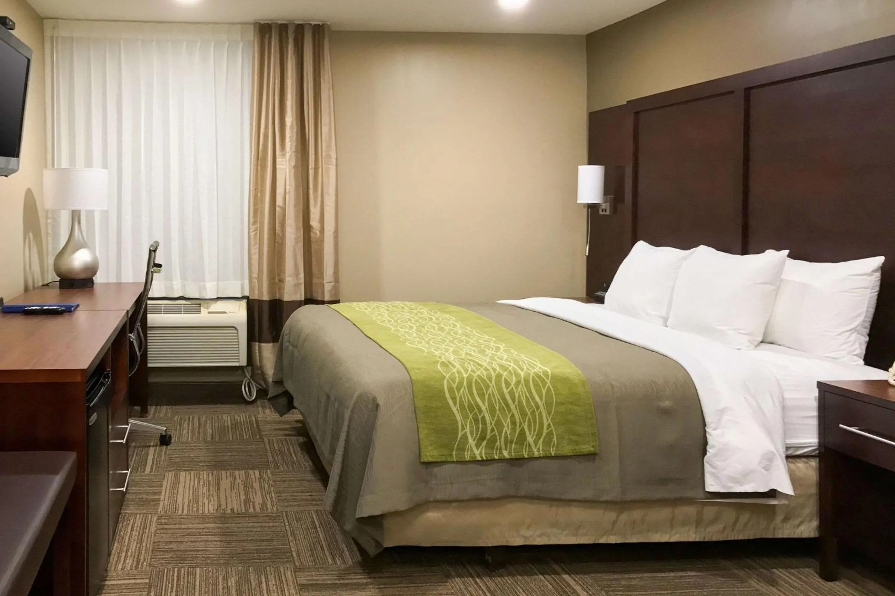 Photo of the whole room in Giles Hotel Inn and Suites