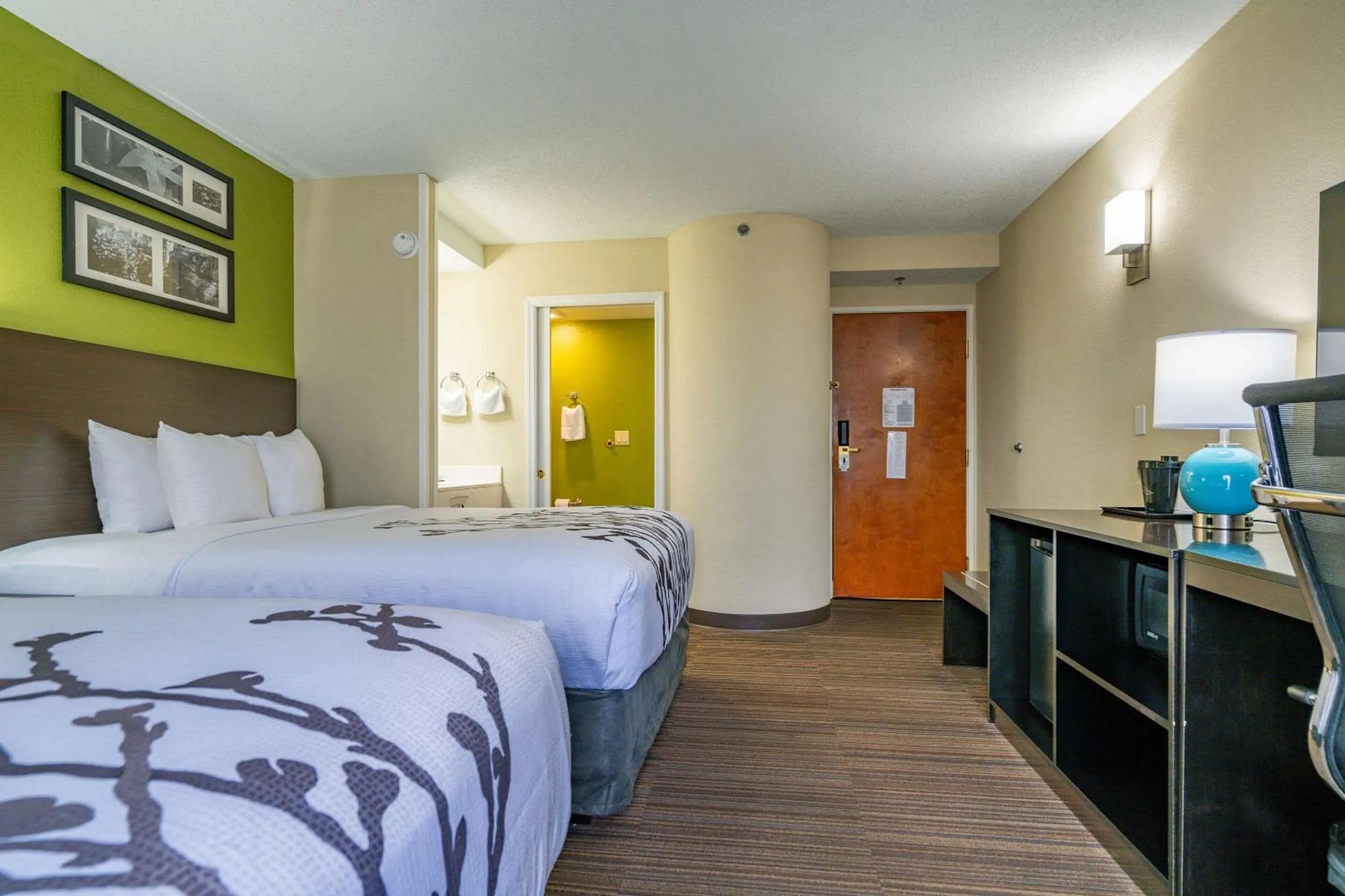 Bedroom, Bed in Sleep Inn Murfreesboro Shopping District