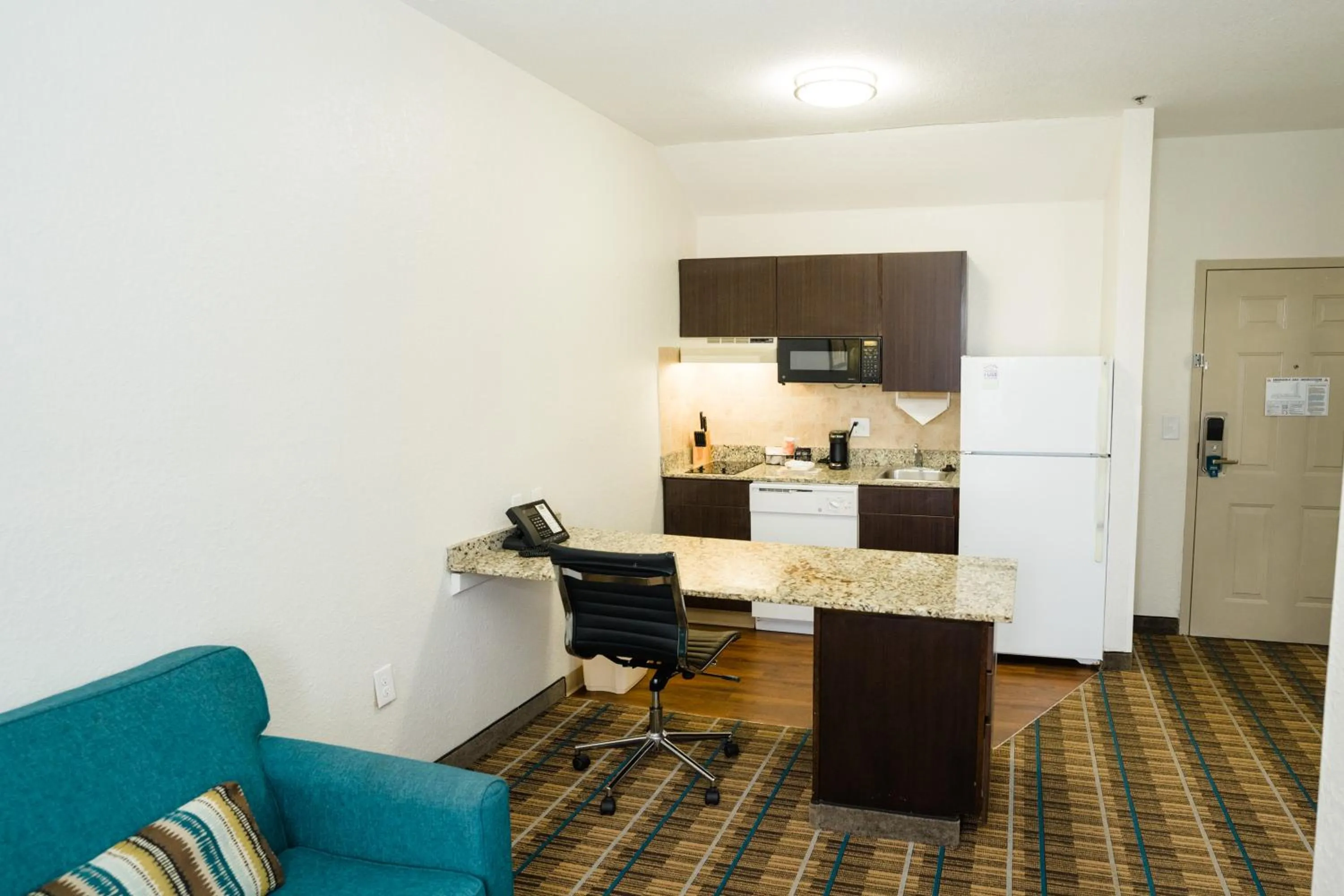 MainStay Suites Knoxville Airport