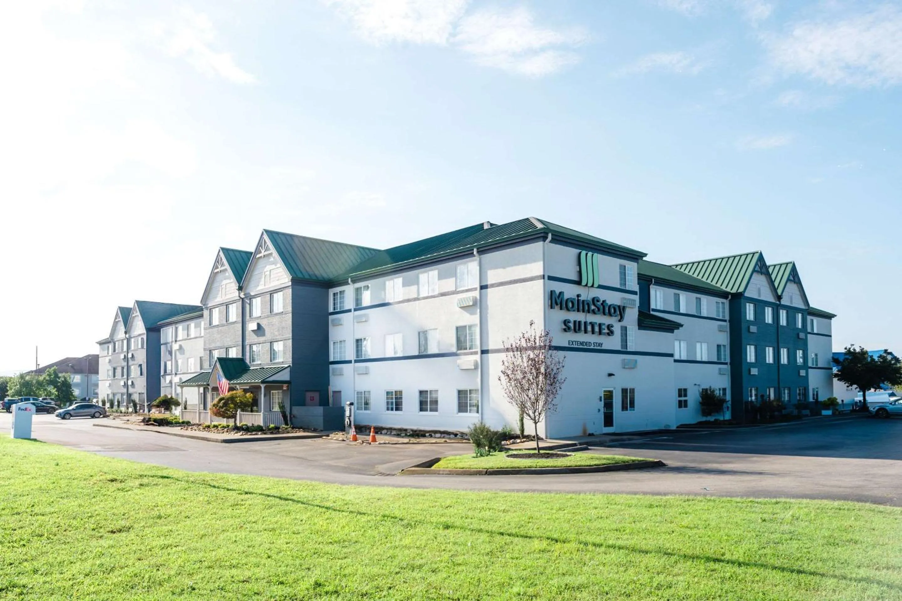 Property building in MainStay Suites Knoxville Airport