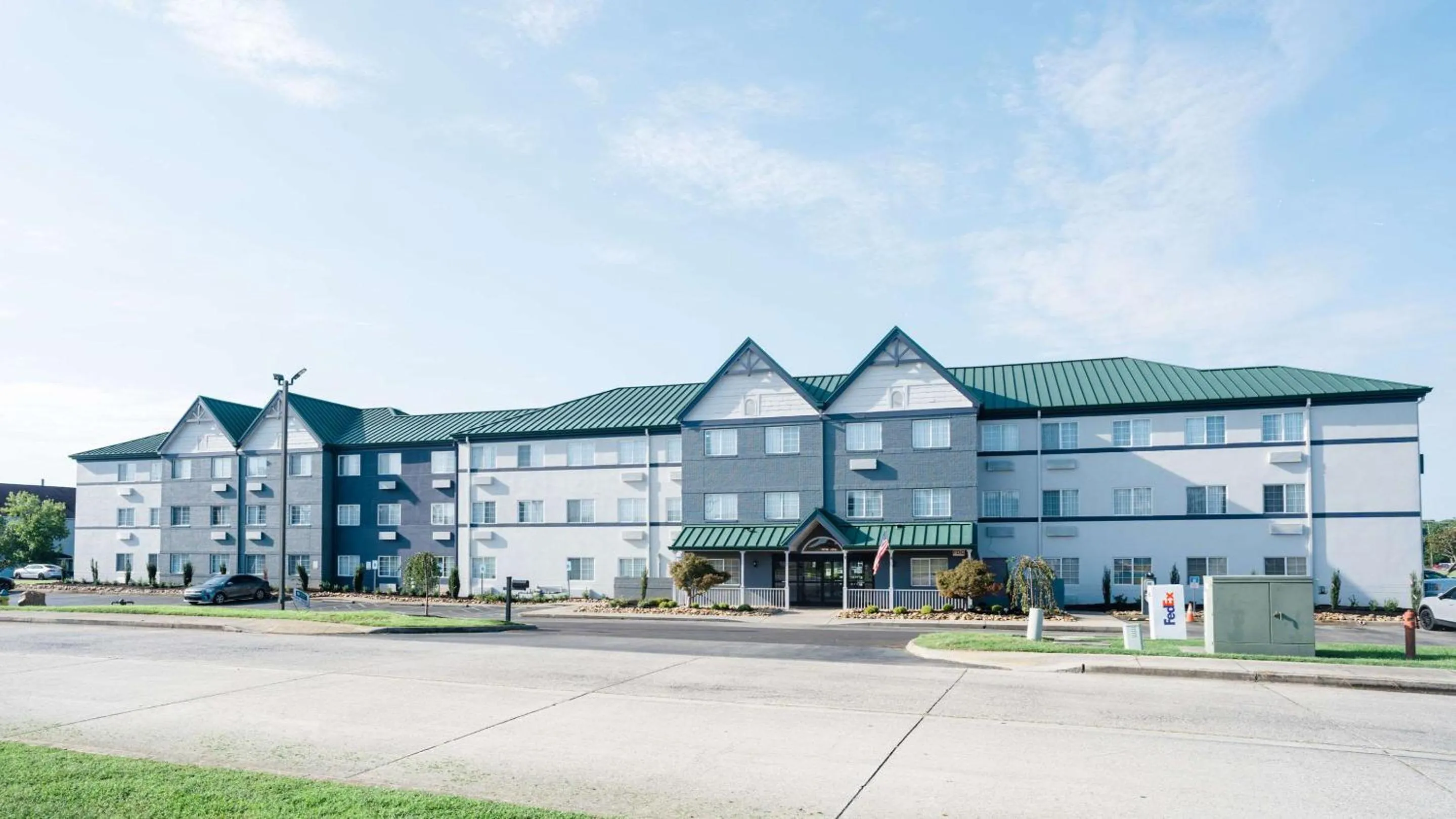 Property building in MainStay Suites Knoxville Airport