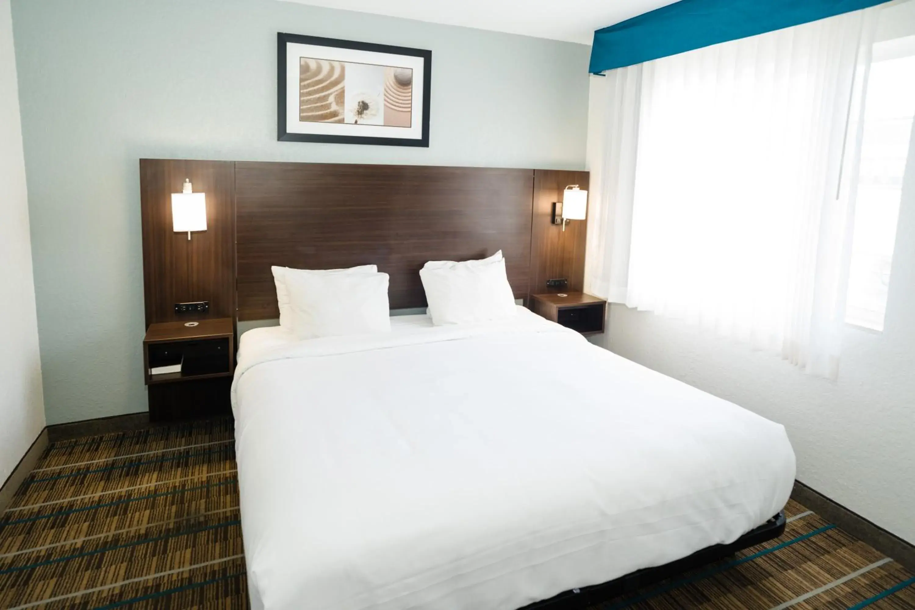 King Suite - Accessible/Non-Smoking in MainStay Suites Knoxville Airport King Suite - Accessible/Non-Smoking in MainStay Suites Knoxville Airport