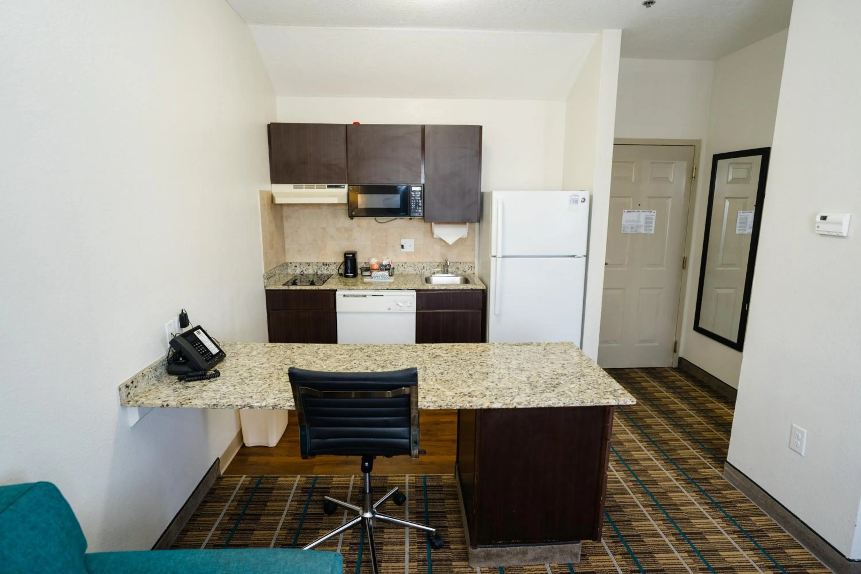 MainStay Suites Knoxville Airport