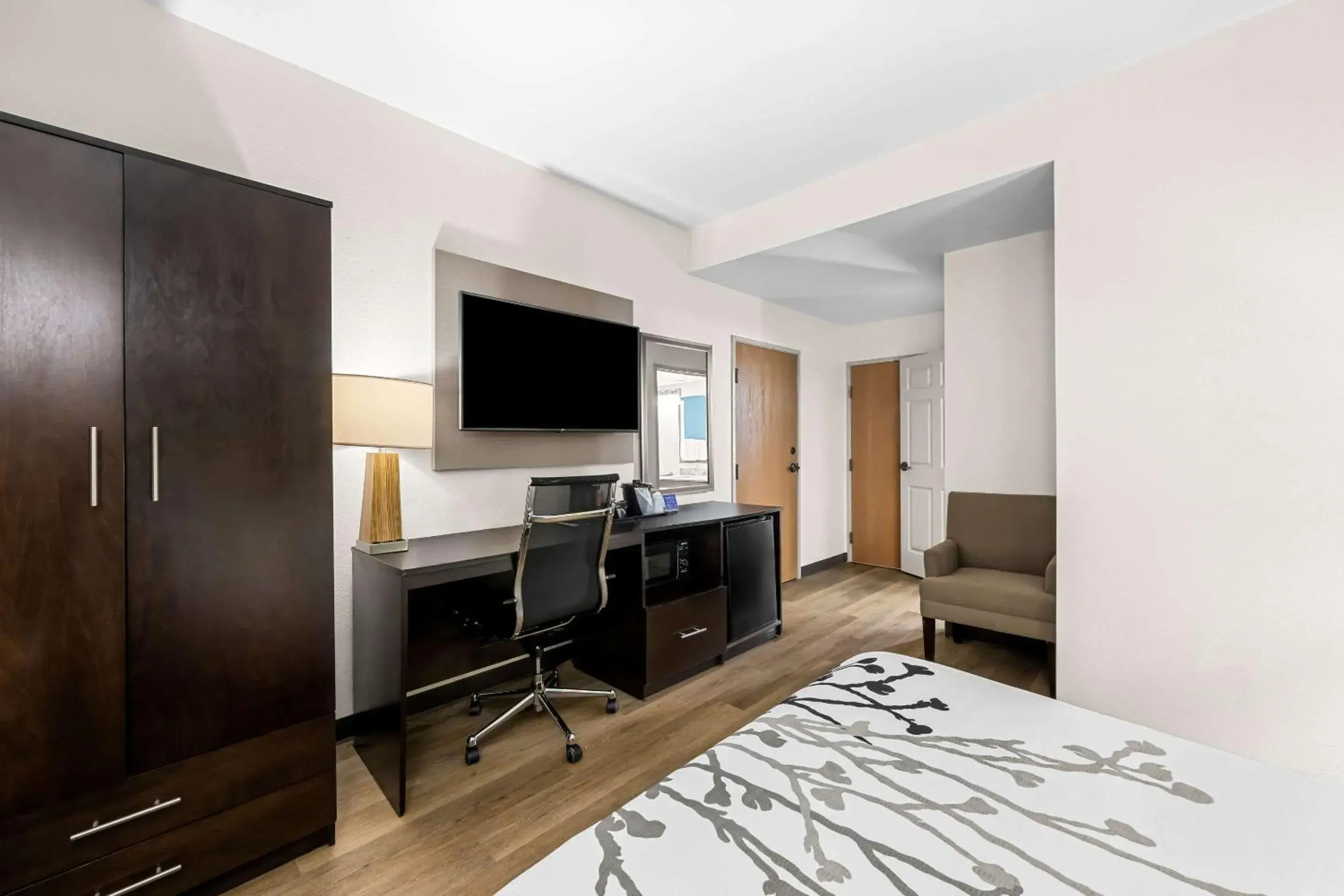 Bedroom in Sleep Inn & Suites Kingsport TriCities Airport Bedroom in Sleep Inn & Suites Kingsport TriCities Airport