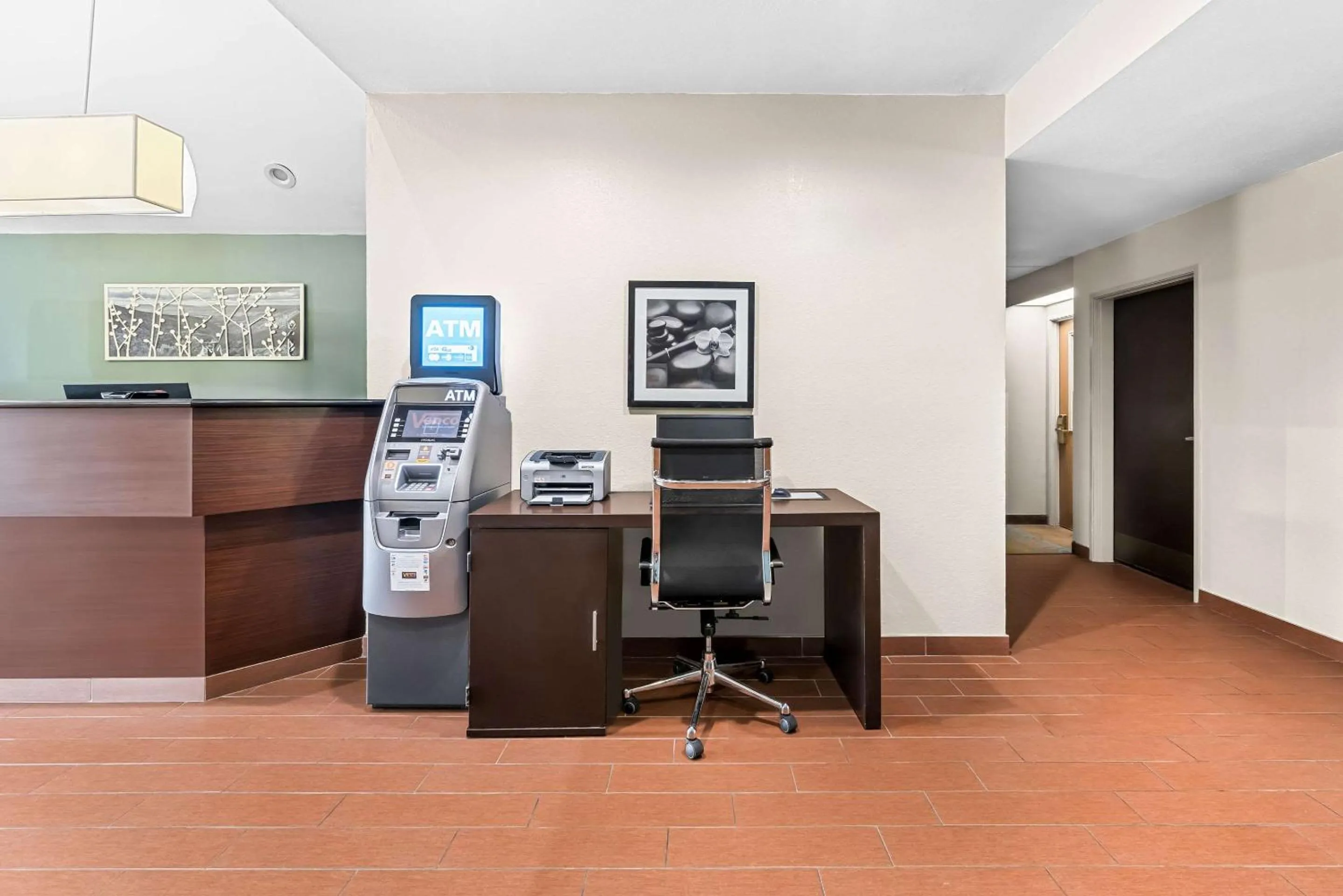 Lobby or reception in Sleep Inn & Suites Kingsport TriCities Airport