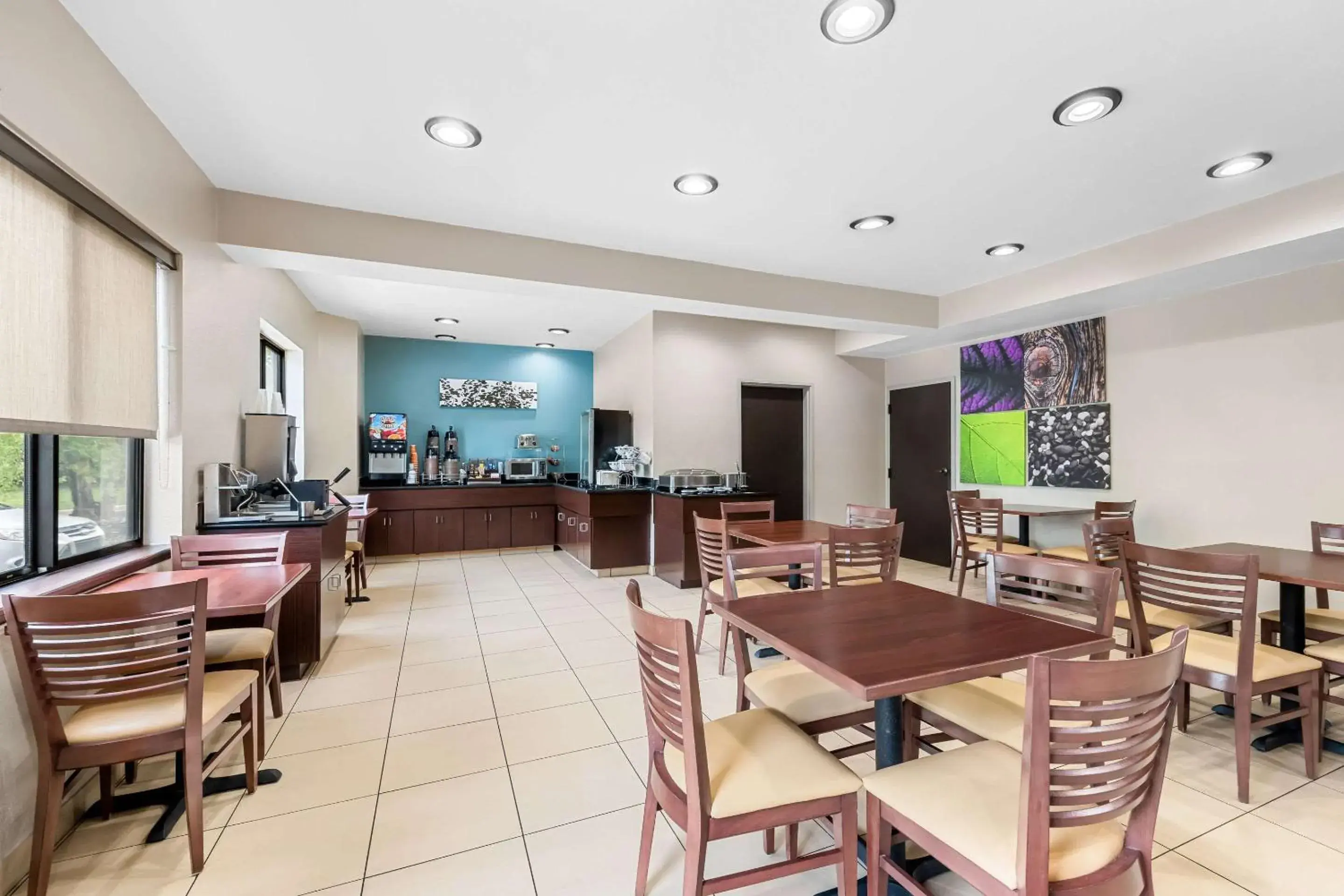 Breakfast in Sleep Inn & Suites Kingsport TriCities Airport Breakfast in Sleep Inn & Suites Kingsport TriCities Airport