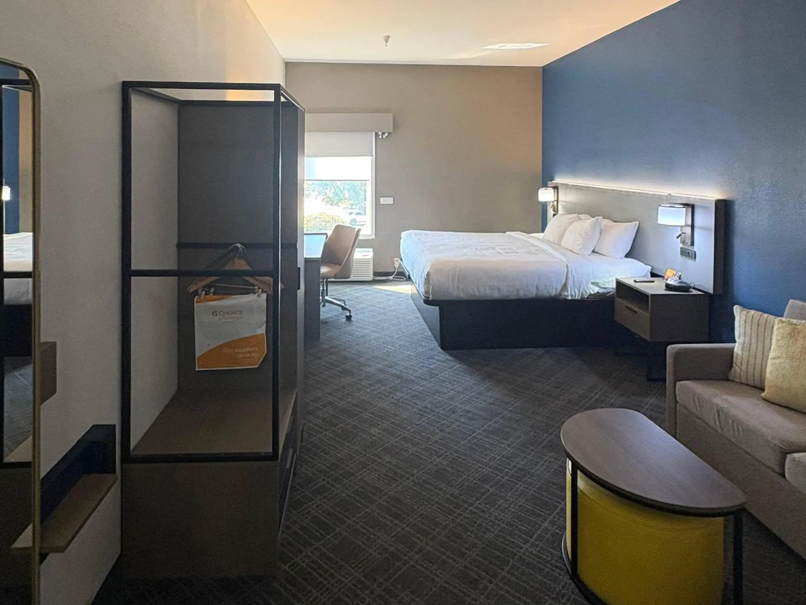 Bedroom, Bed in Comfort Suites Crossville Bedroom, Bed in Comfort Suites Crossville