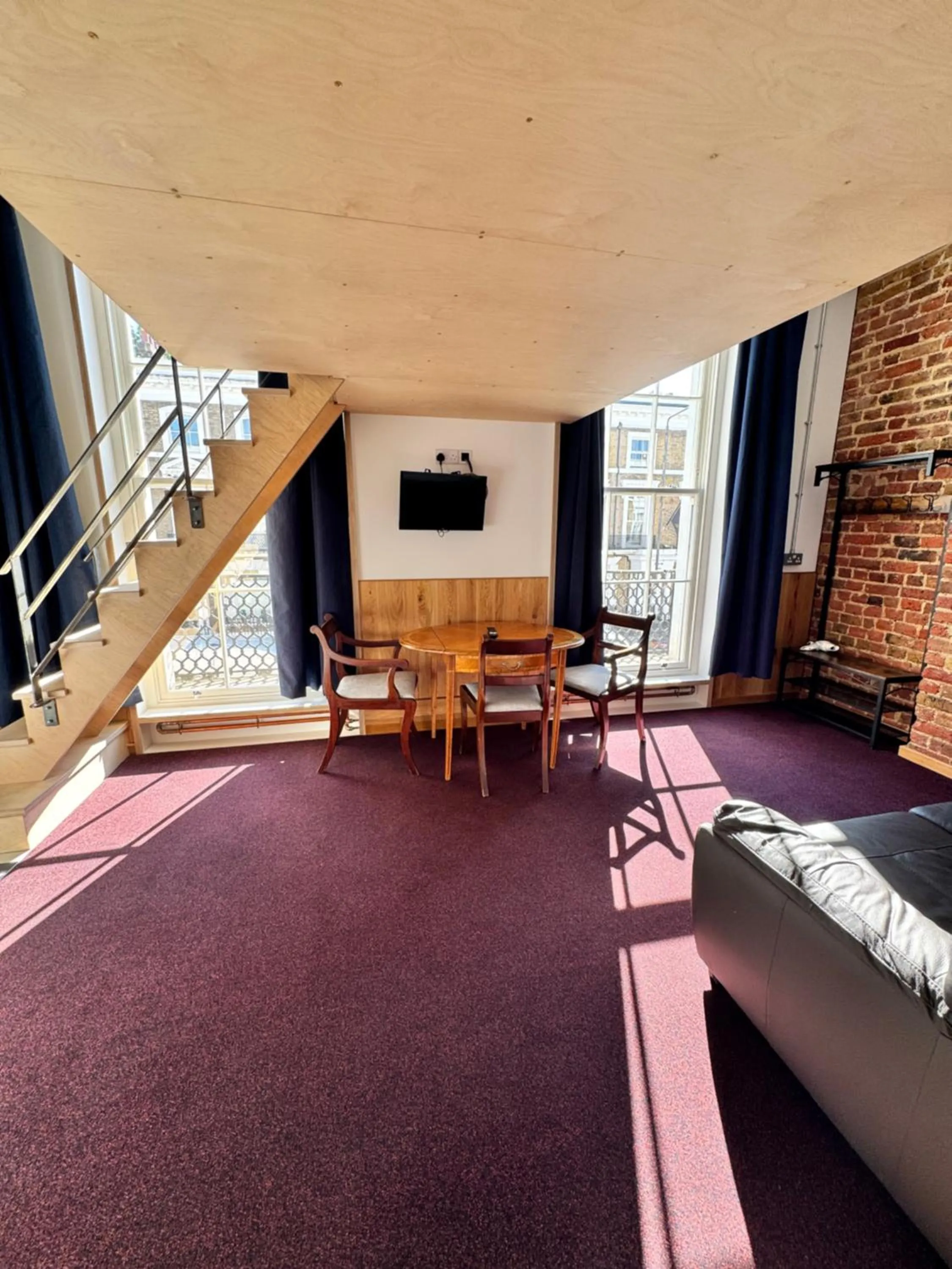 Victorian Loft Living Hotel 22