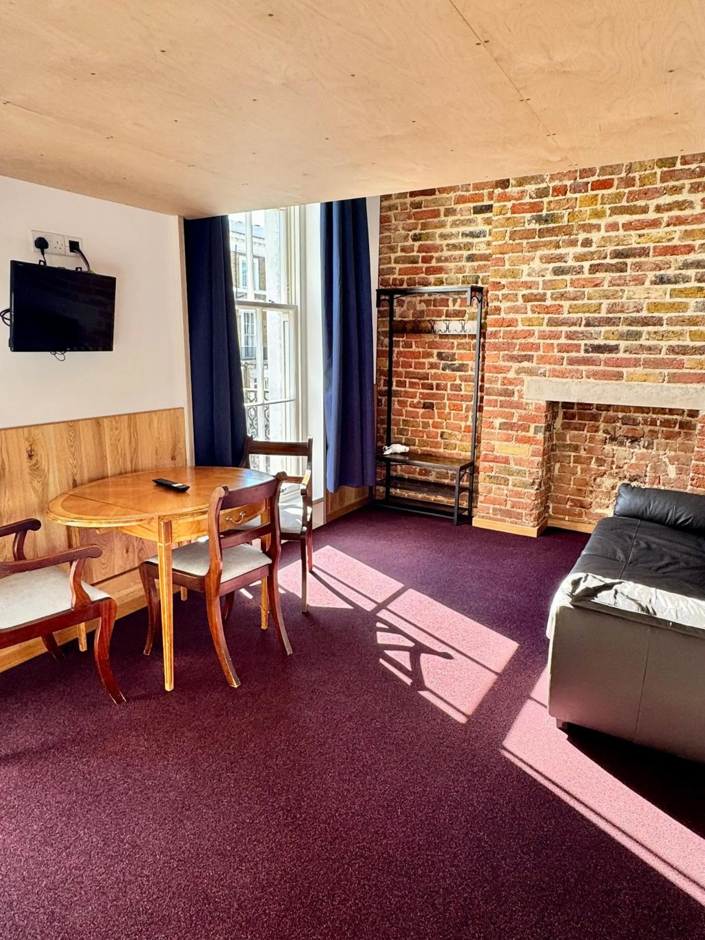 Victorian Loft Living Hotel 22