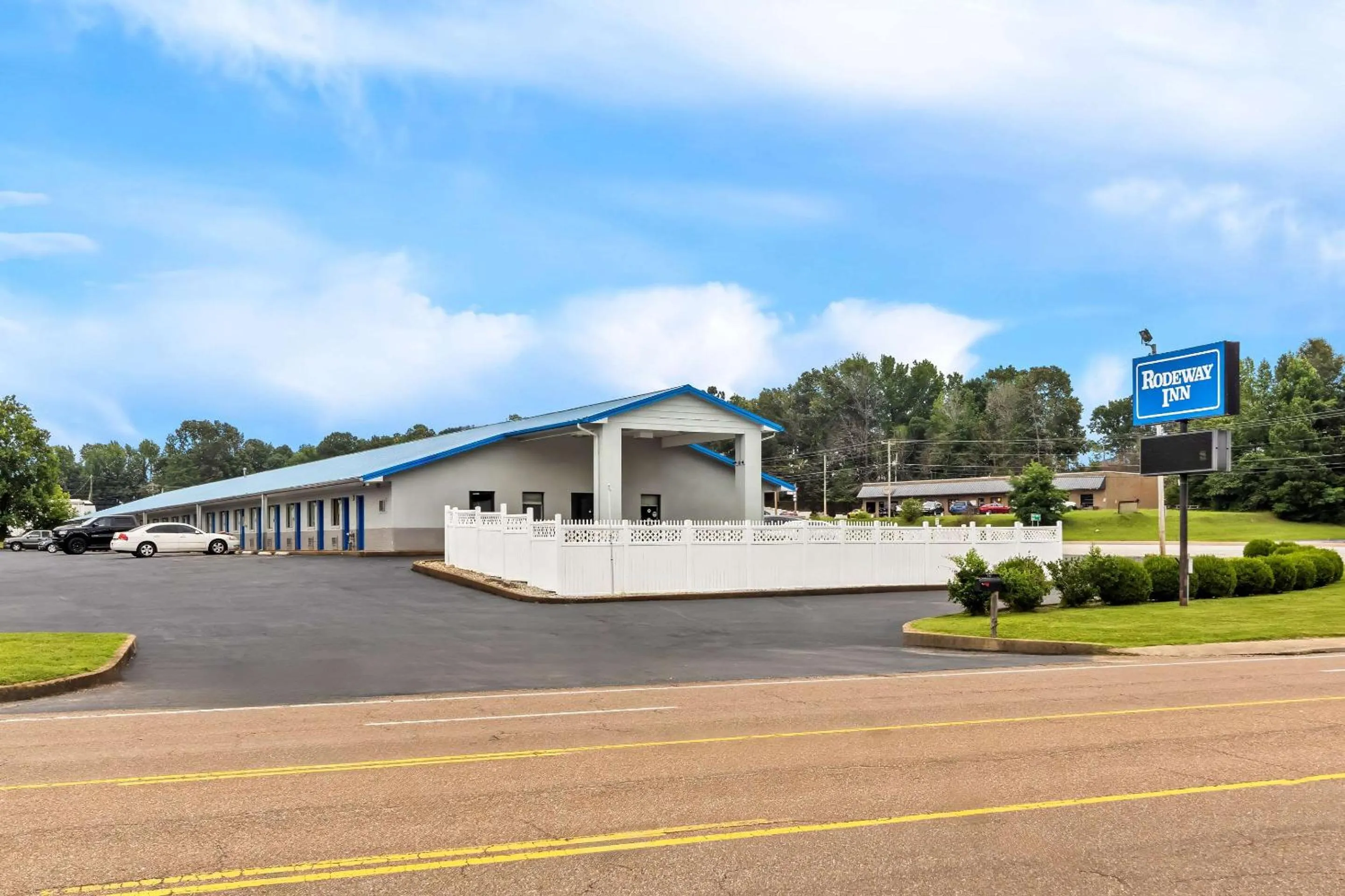Property building in Rodeway Inn