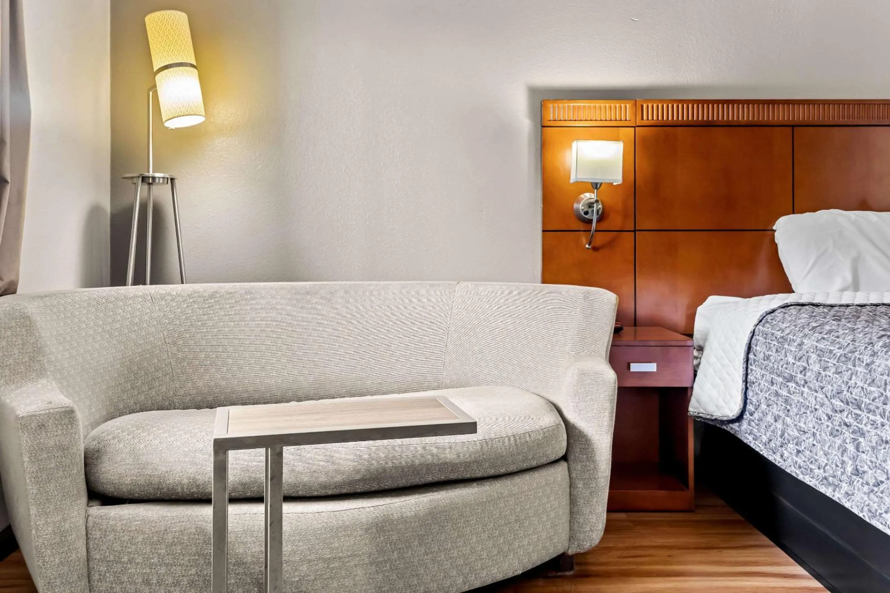 Bedroom, Bed in Rodeway Inn