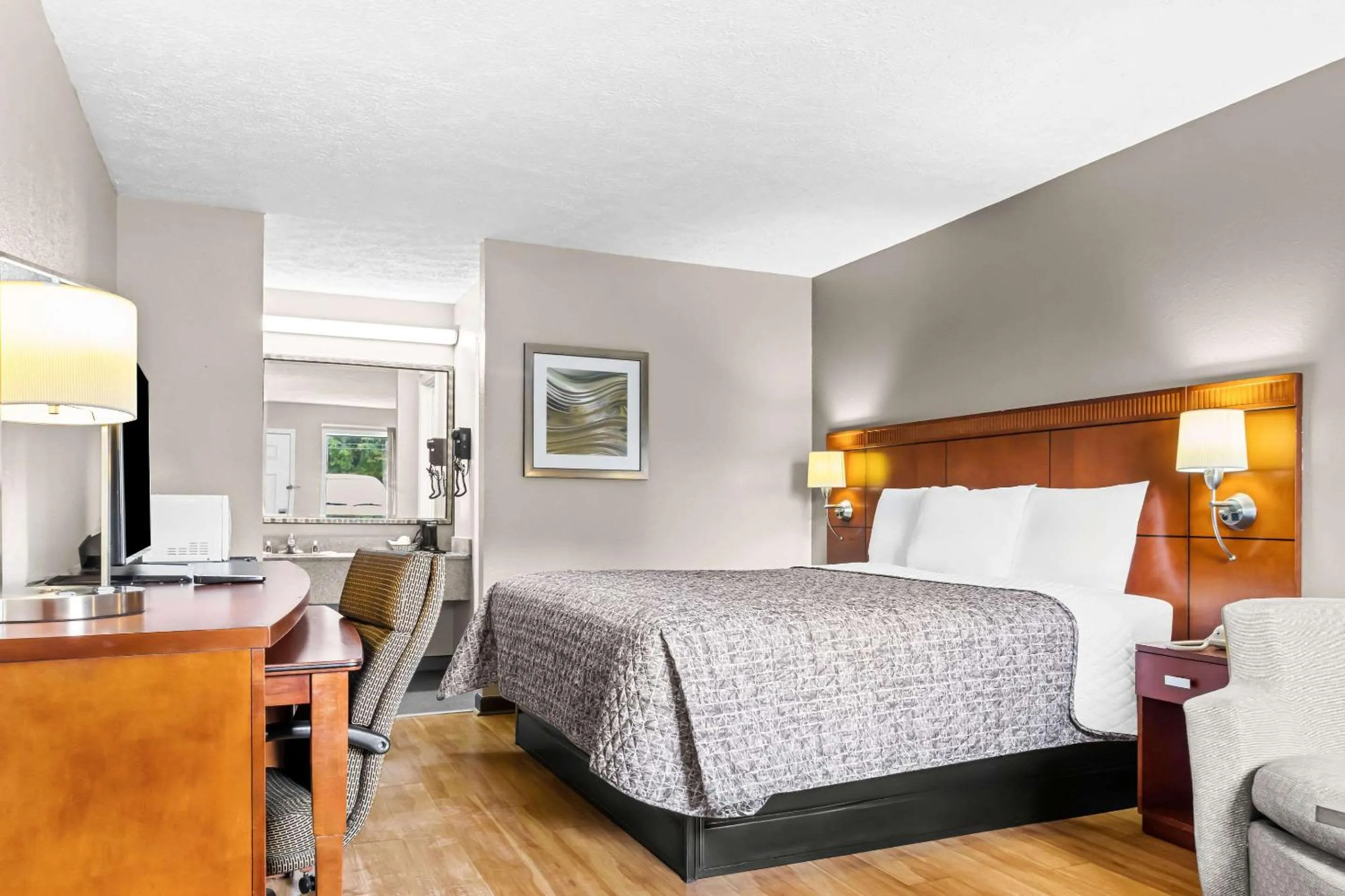 Bedroom, Bed in Rodeway Inn