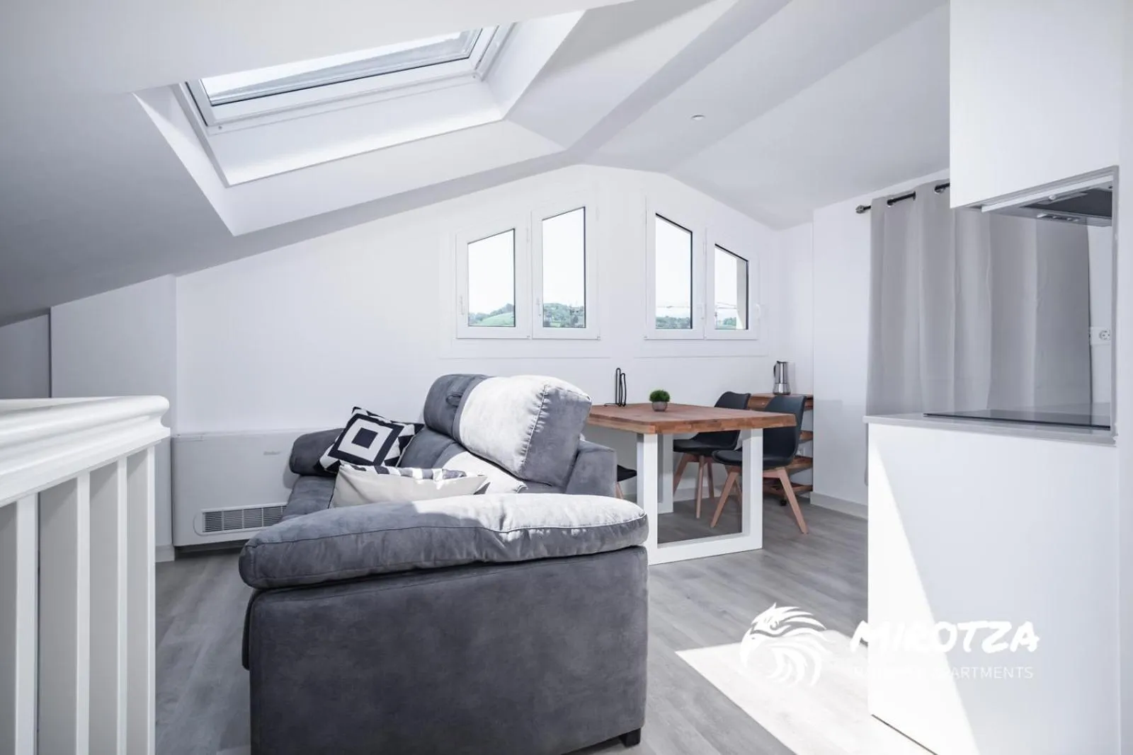 Living room in MIROTZA ROOMS AND APARTMENTS