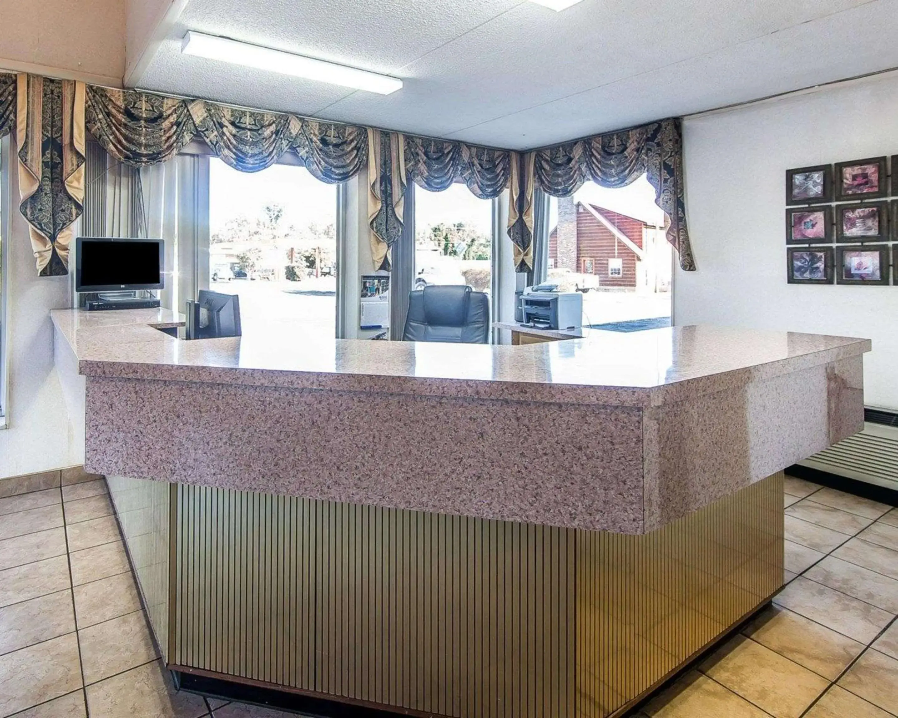 Lobby or reception in Rodeway Inn Lobby or reception in Rodeway Inn