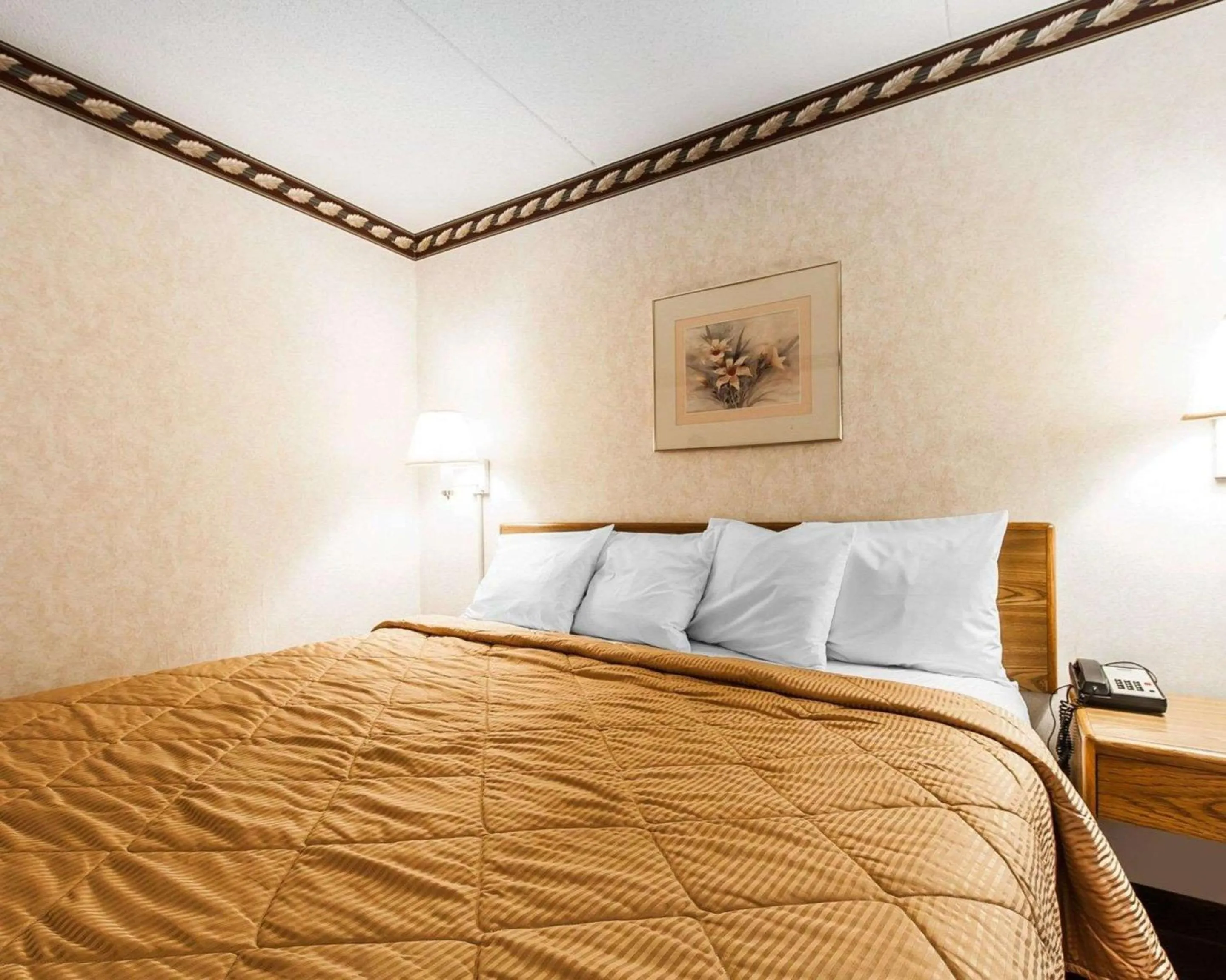 Photo of the whole room, Bed in Rodeway Inn Sweetwater South