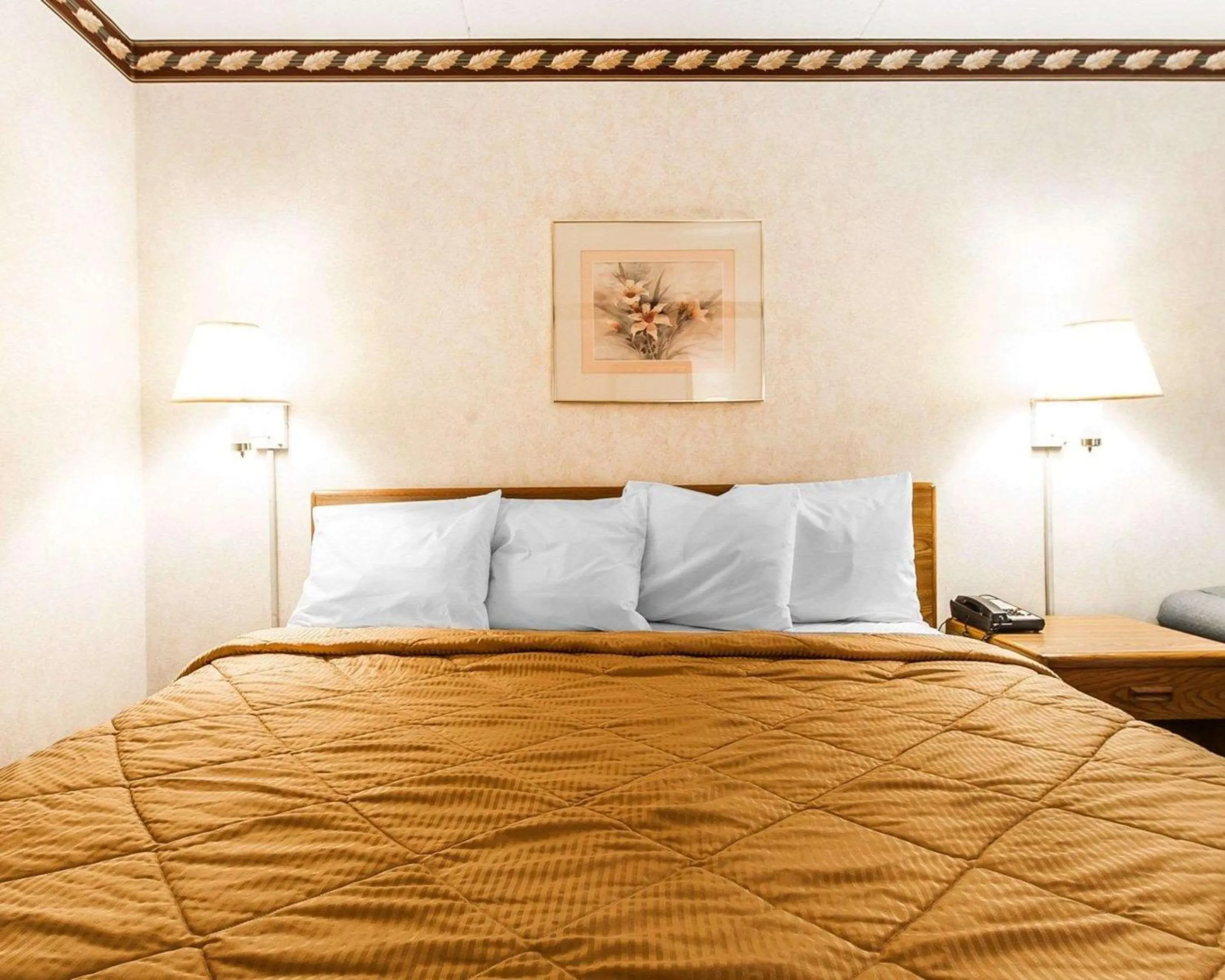 Photo of the whole room, Bed in Rodeway Inn Sweetwater South