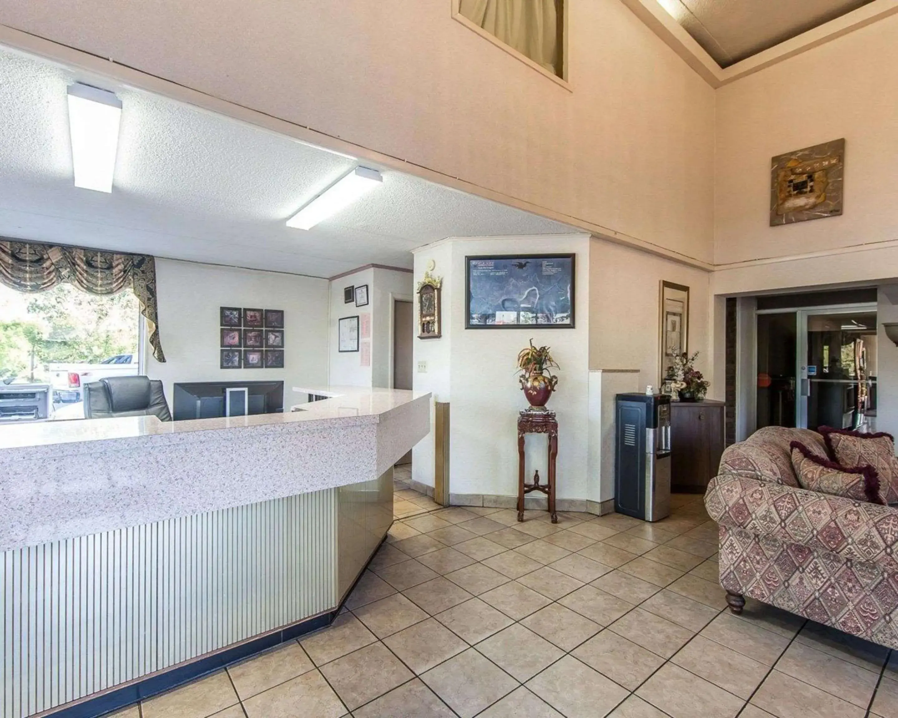 Lobby or reception in Rodeway Inn Lobby or reception in Rodeway Inn