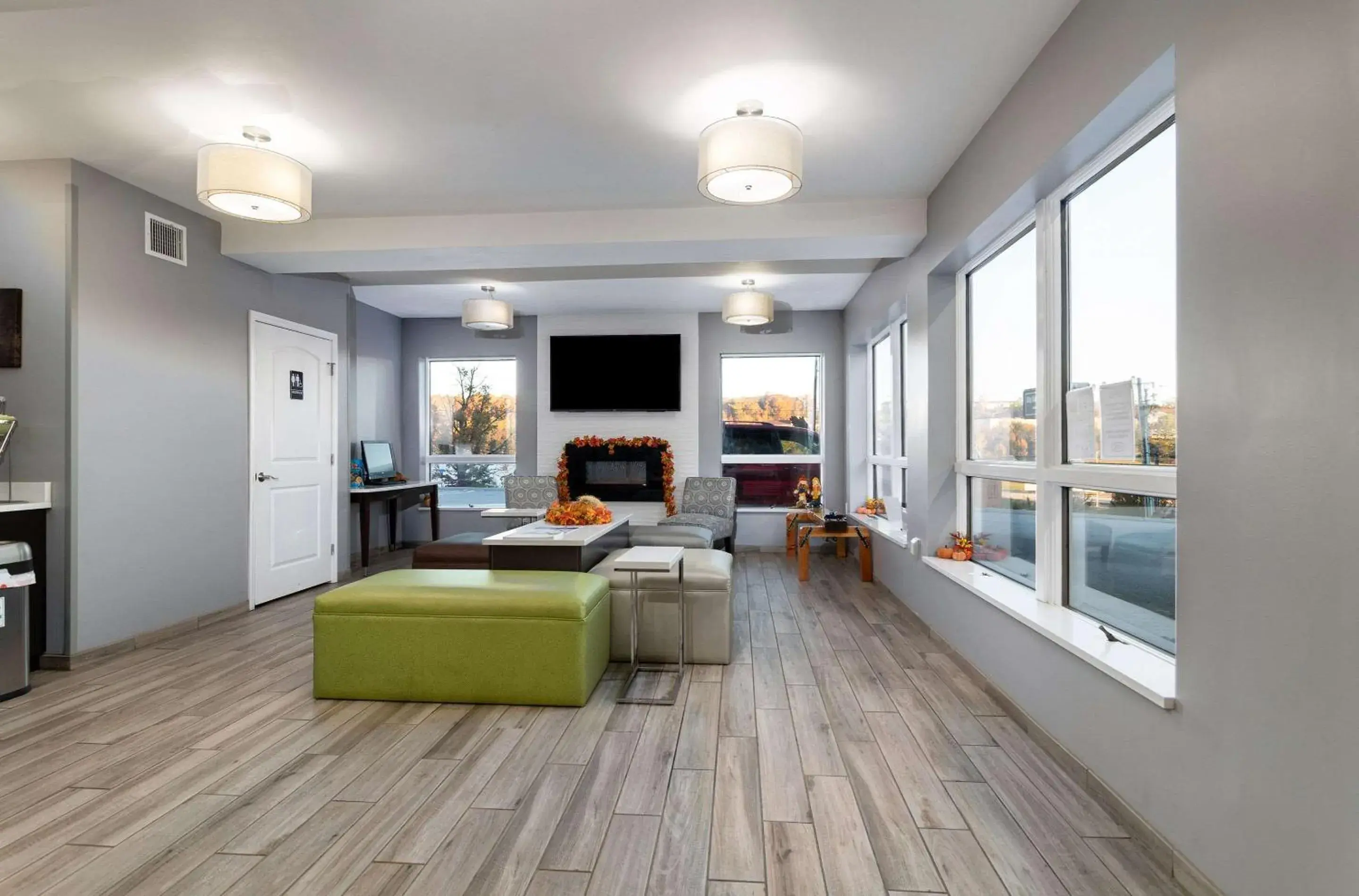 Lobby or reception in Quality Inn Kodak Sevierville Lobby or reception in Quality Inn Kodak Sevierville