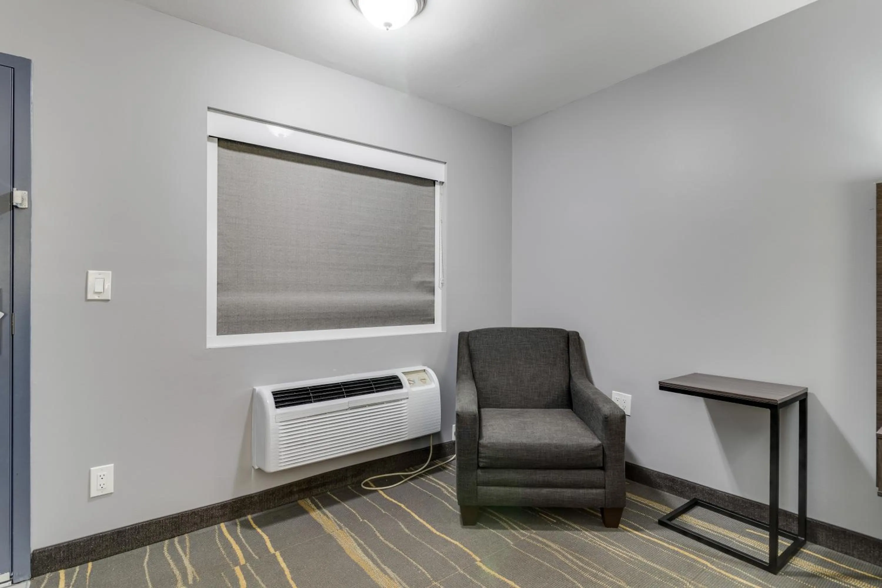 Seating area in Quality Inn Kodak Sevierville