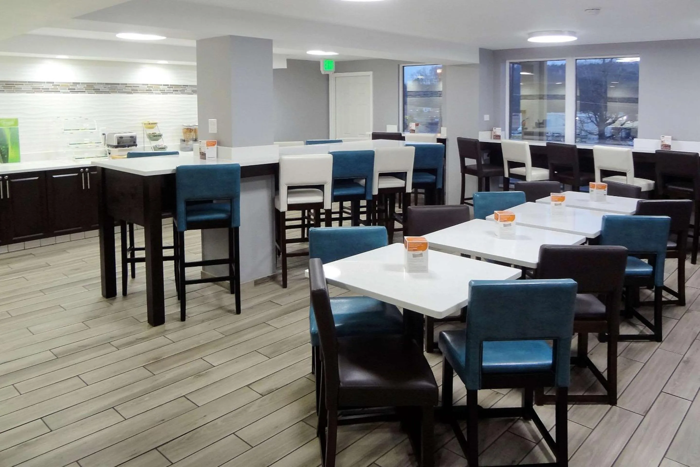 Restaurant/places to eat in Quality Inn Kodak Sevierville