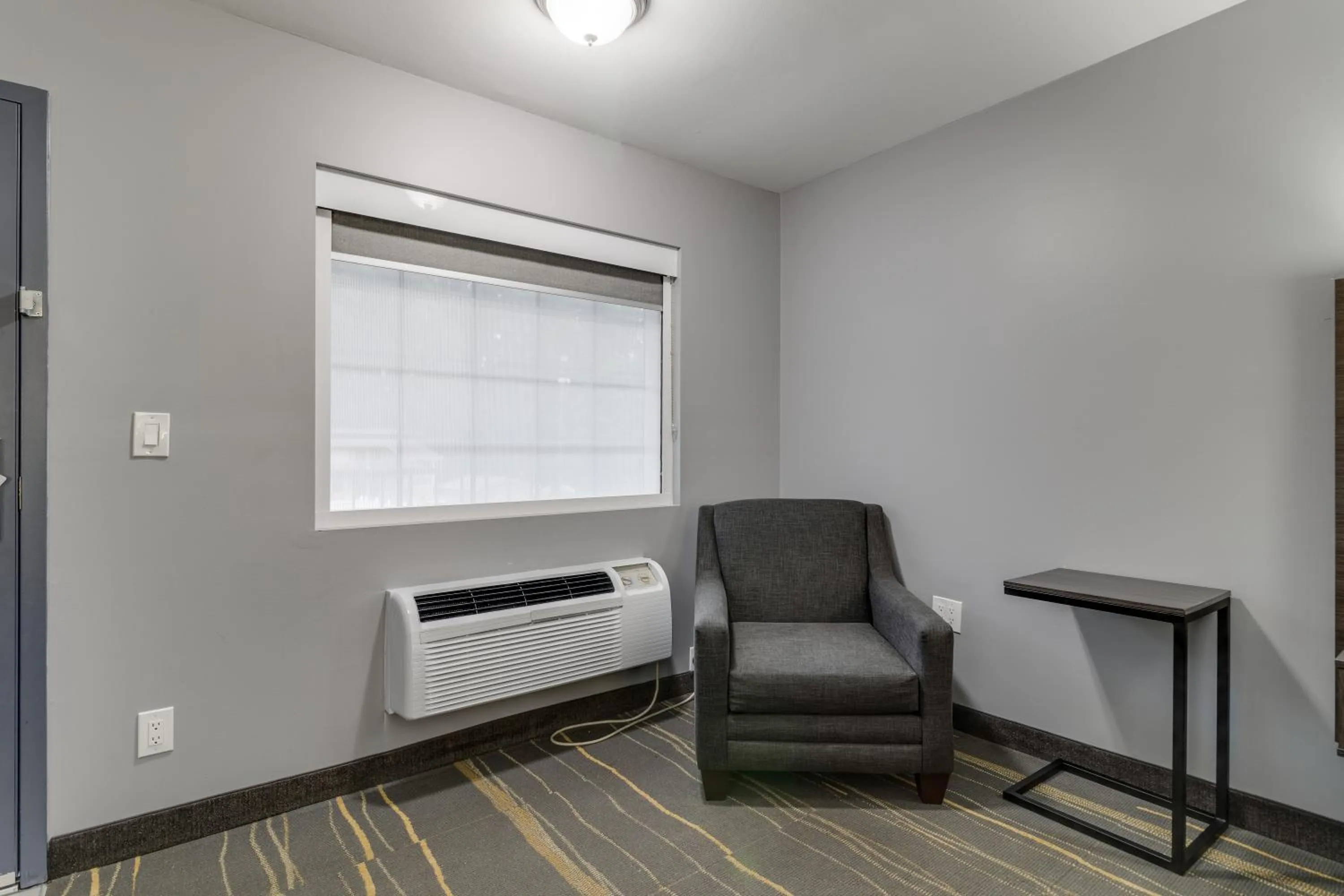 Seating area in Quality Inn Kodak Sevierville