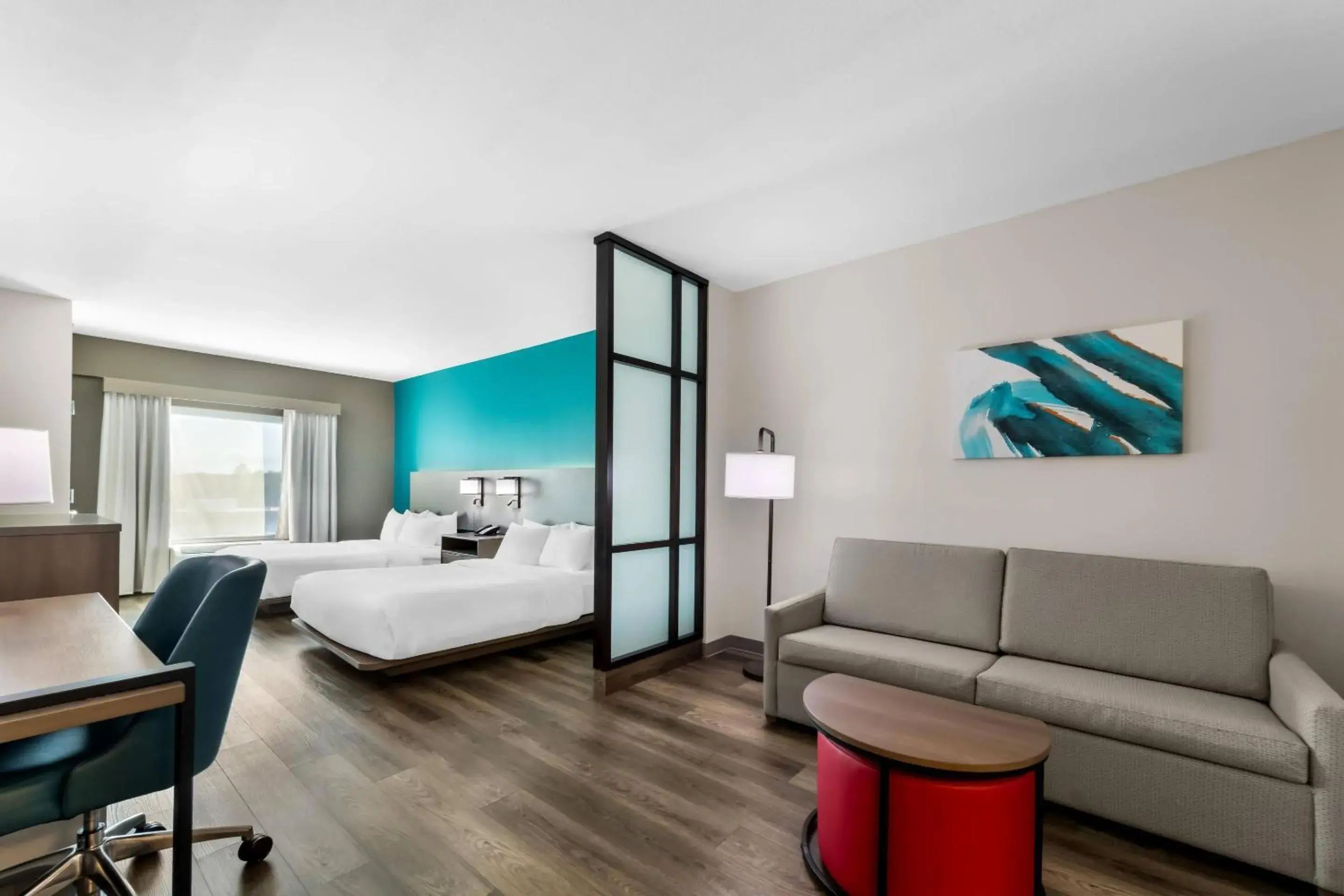 Bedroom, Bed in Comfort Suites Knoxville West - Farragut Bedroom, Bed in Comfort Suites Knoxville West - Farragut