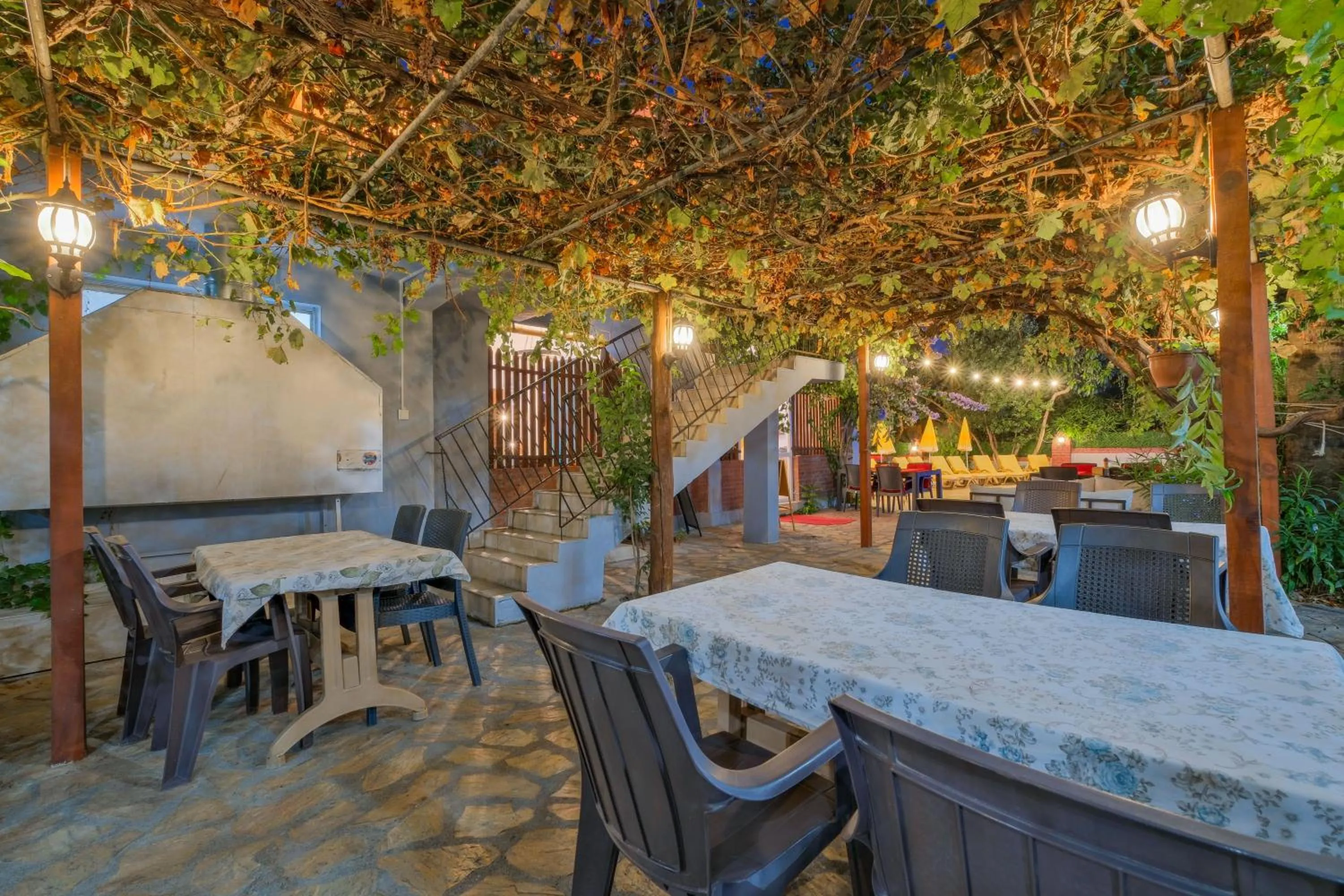 Dining area in YENI DOGA HOTEL