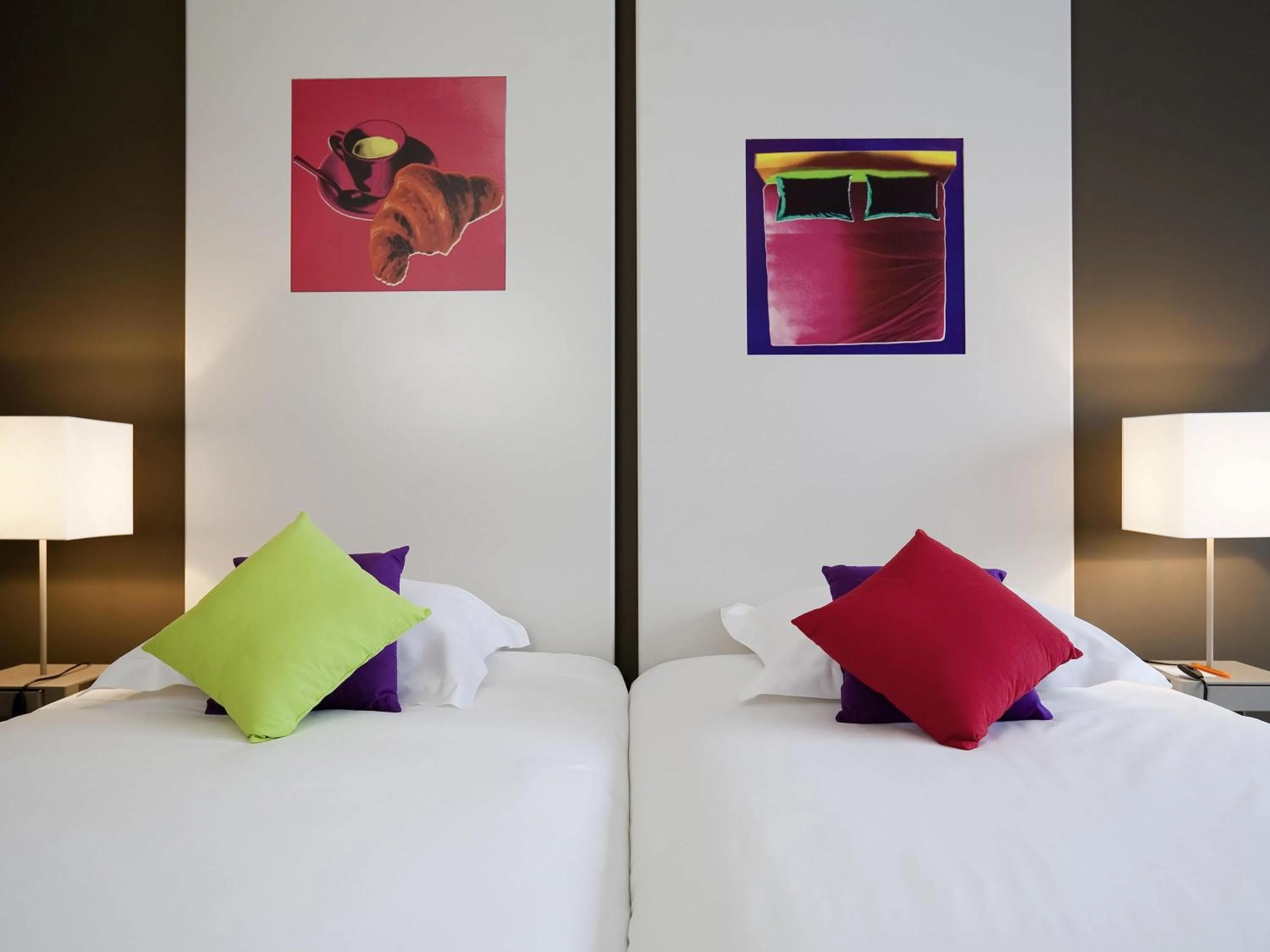 Bedroom, Bed in Ibis Styles Annemasse Genève