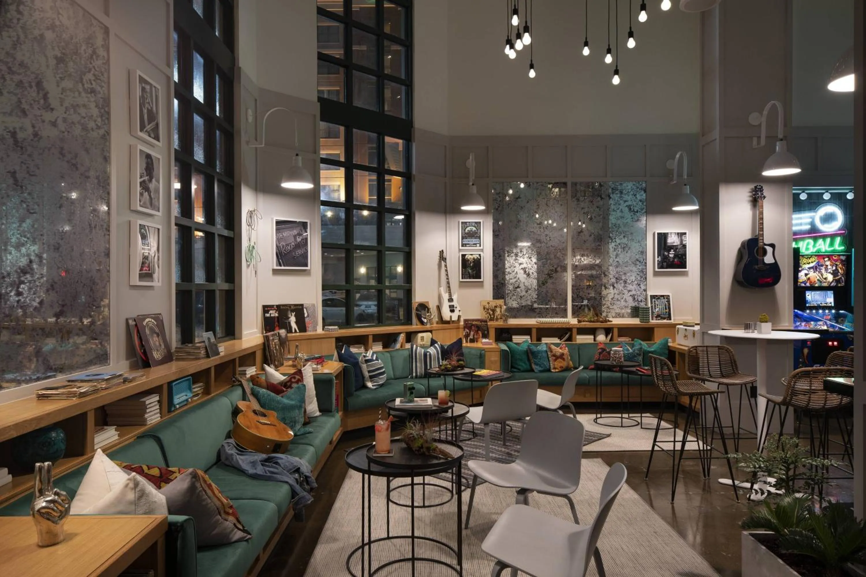 Lobby or reception in MOXY Memphis Downtown