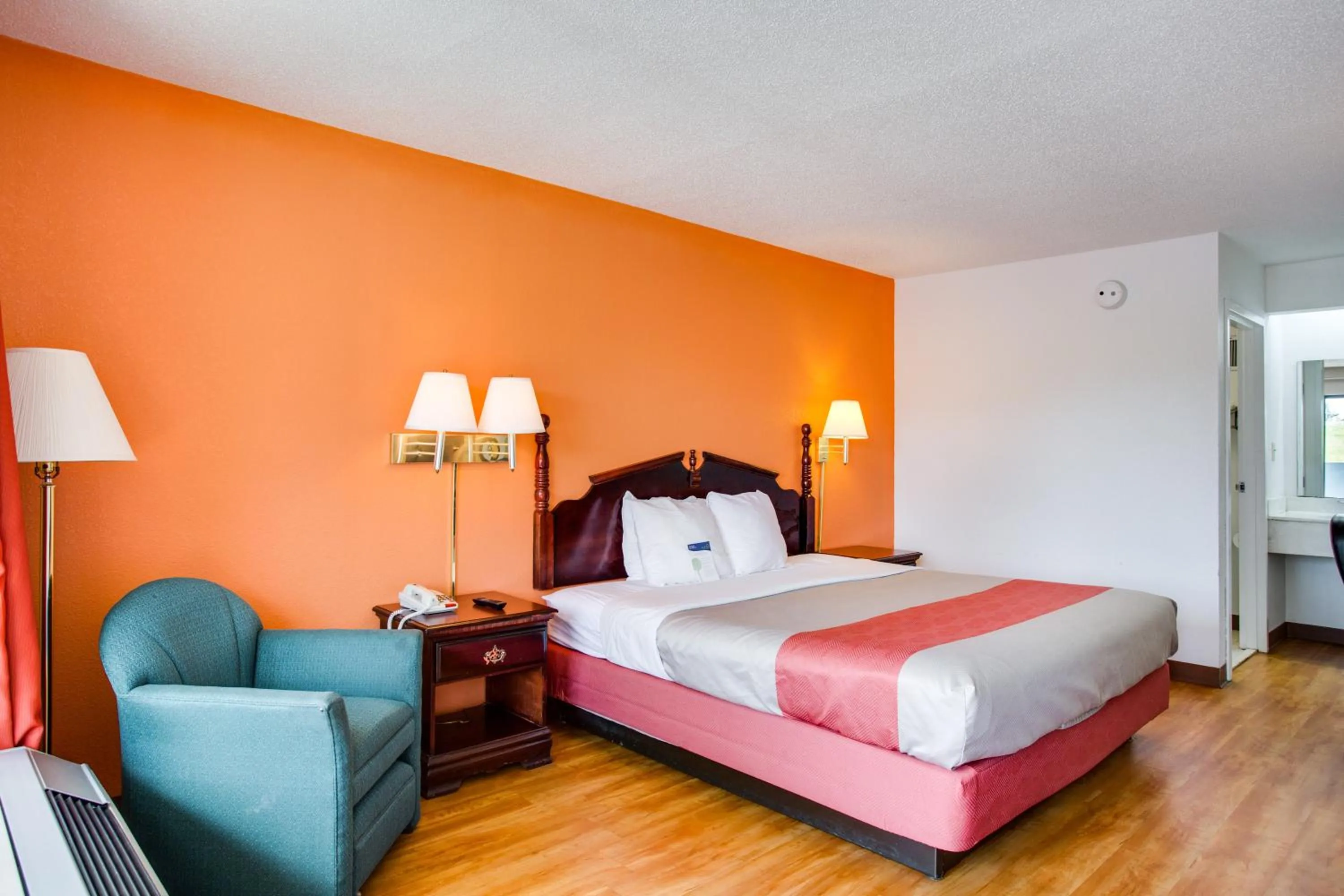 Bedroom, Bed in Motel 6-White House, TN