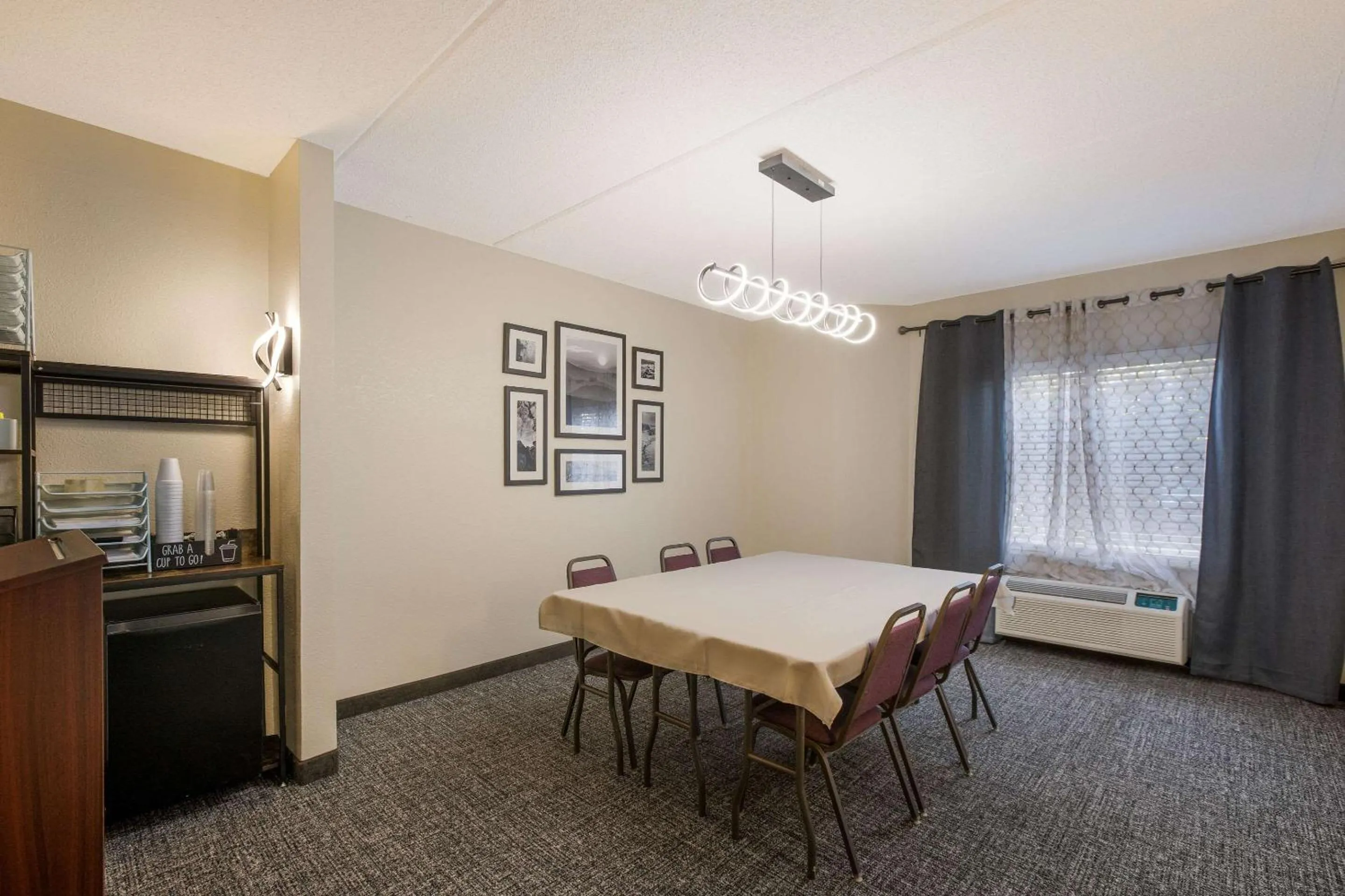 Meeting/conference room in Clarion Pointe Sevierville-Pigeon Forge