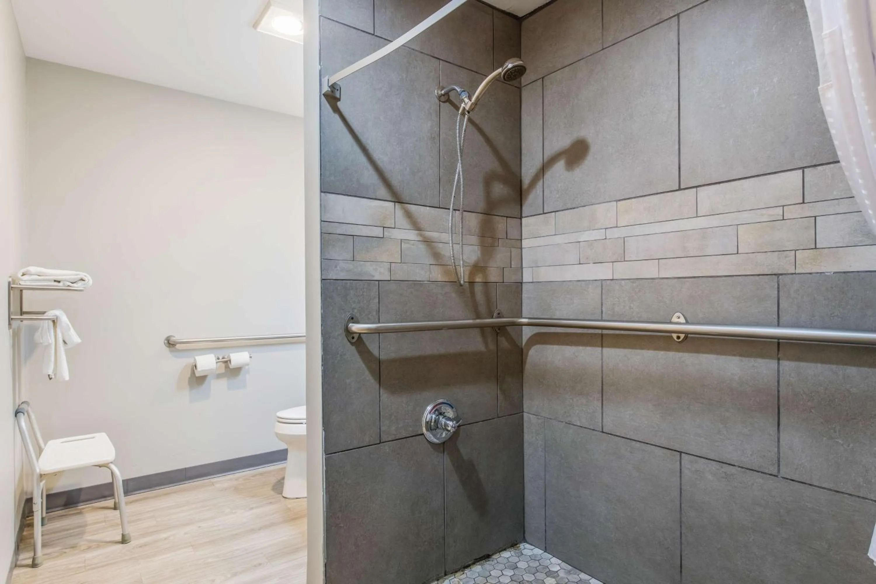 Bedroom in SureStay Plus Hotel by Best Western Sevierville