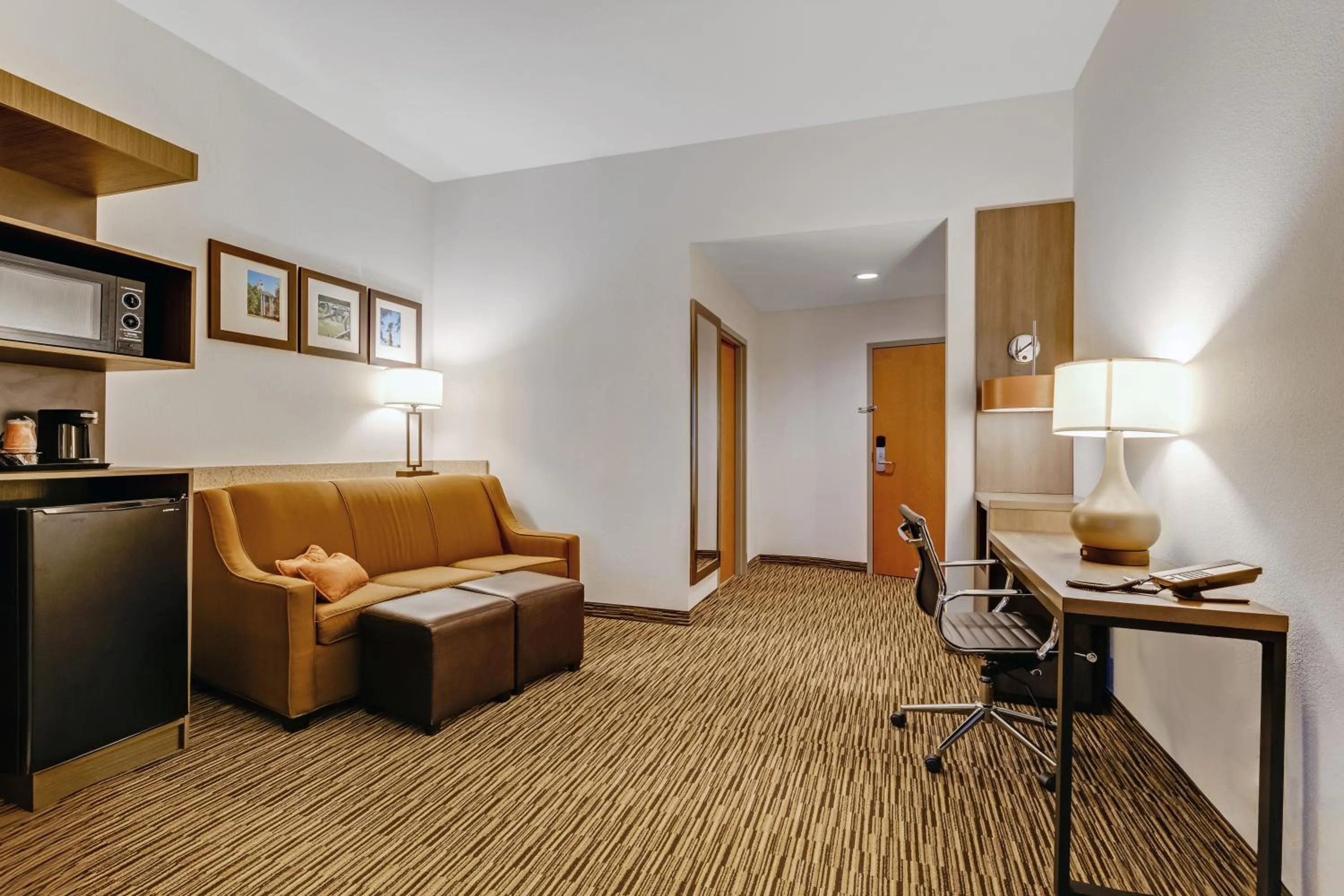 Comfort Suites Murfreesboro Shopping District