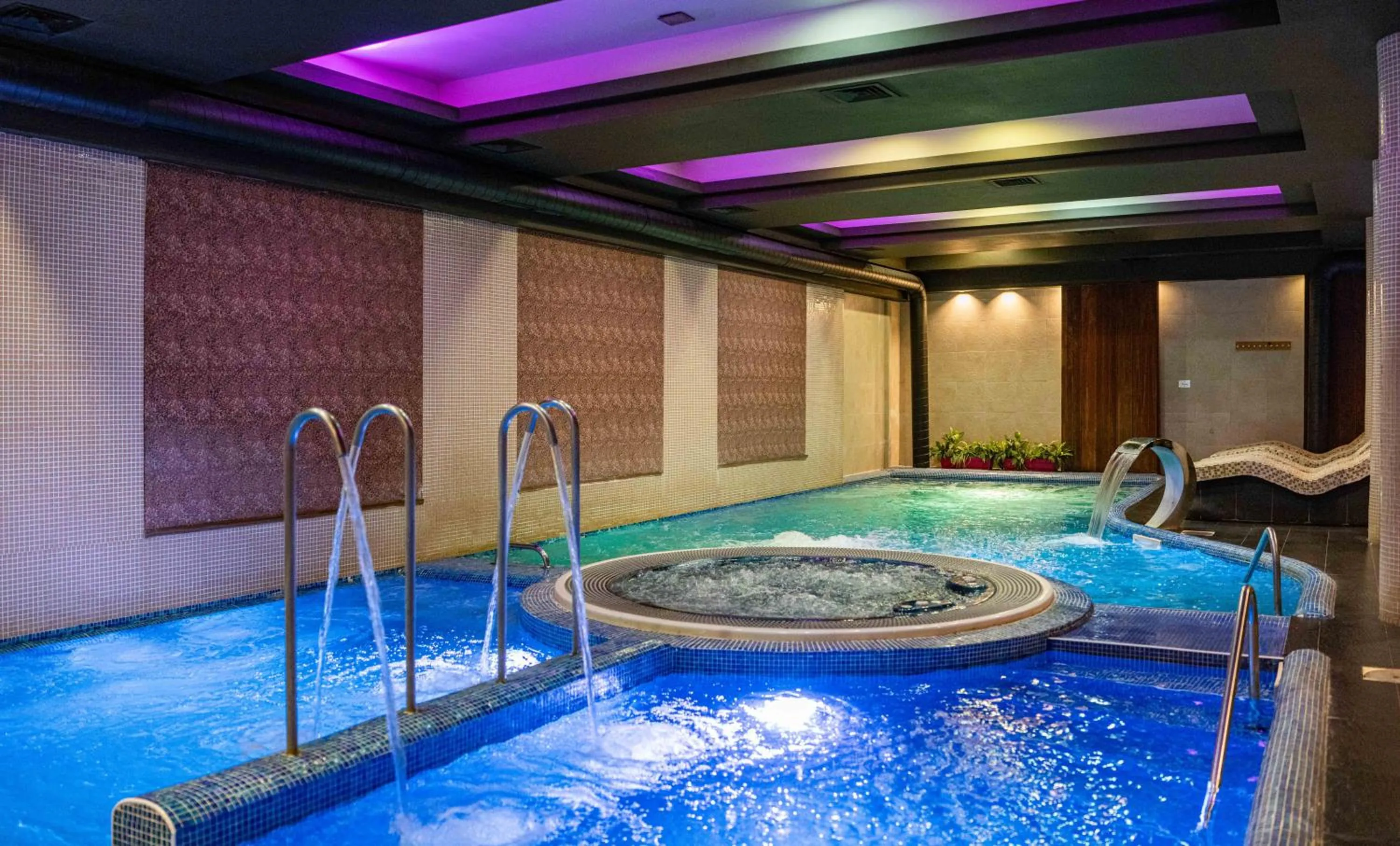 Swimming pool in Grand Hotel Bansko - Fitness & SPA
