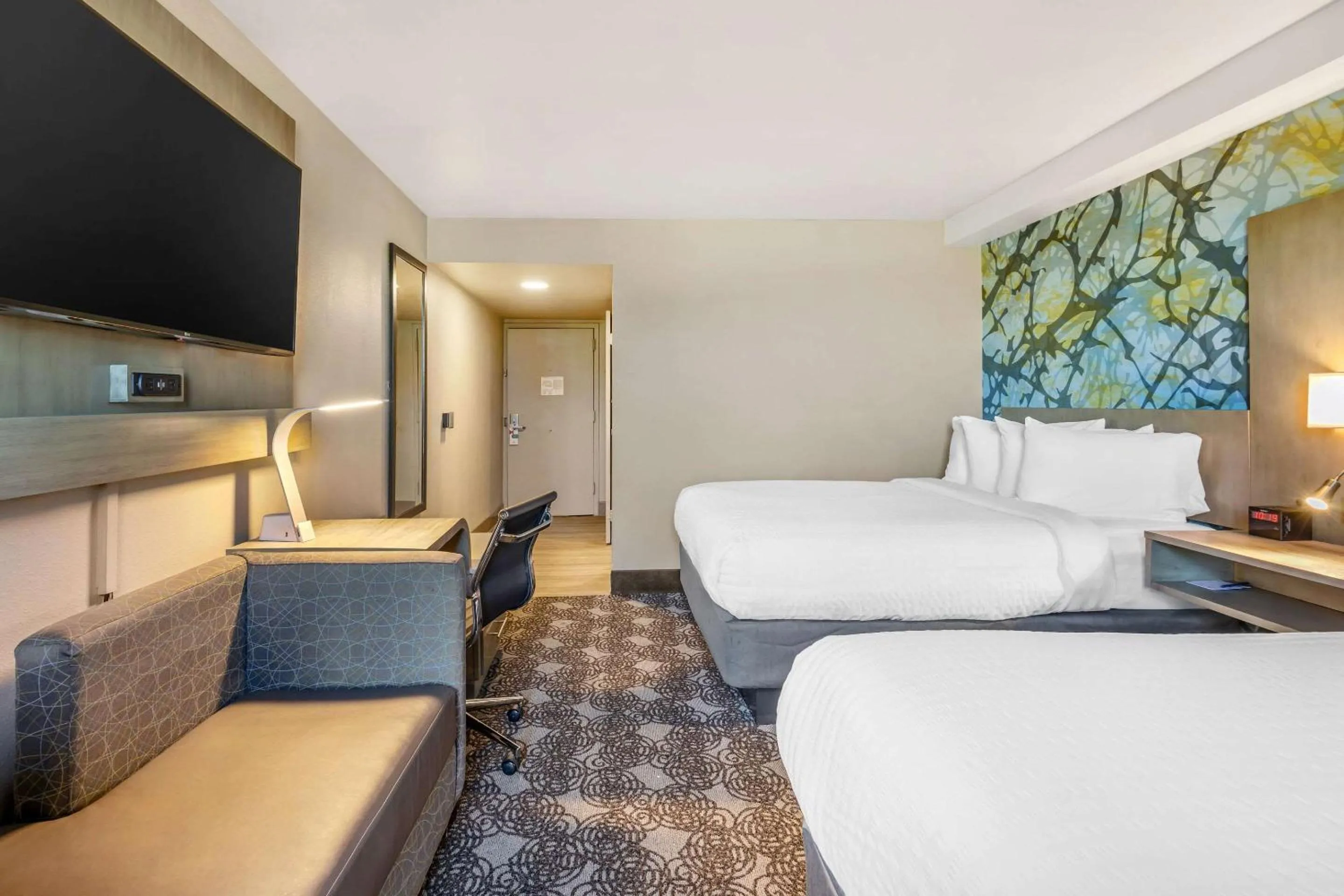 Bedroom in Clarion Inn Murfreesboro Old Fort Pkwy