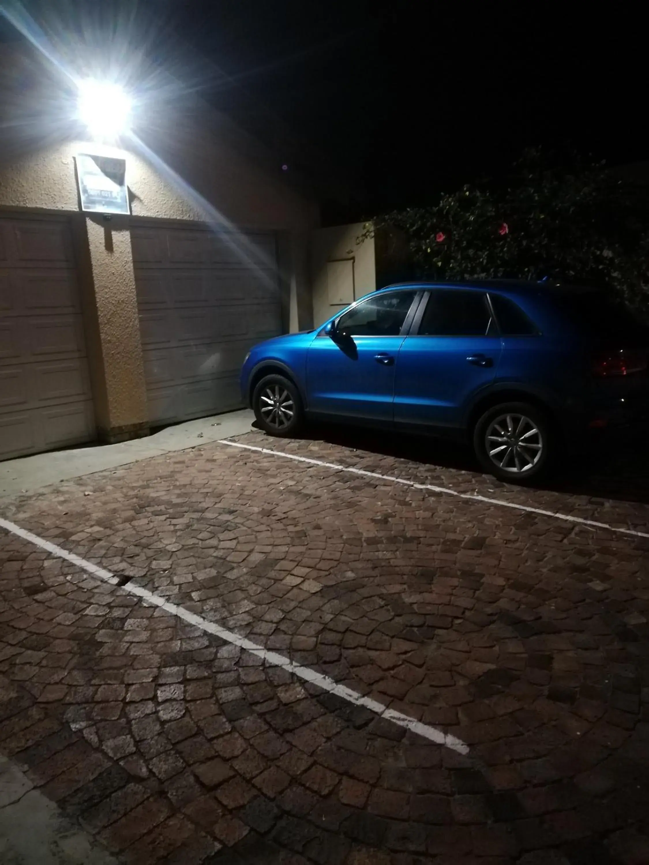 Property building in TwinnPalms Accommodation Property building in TwinnPalms Accommodation