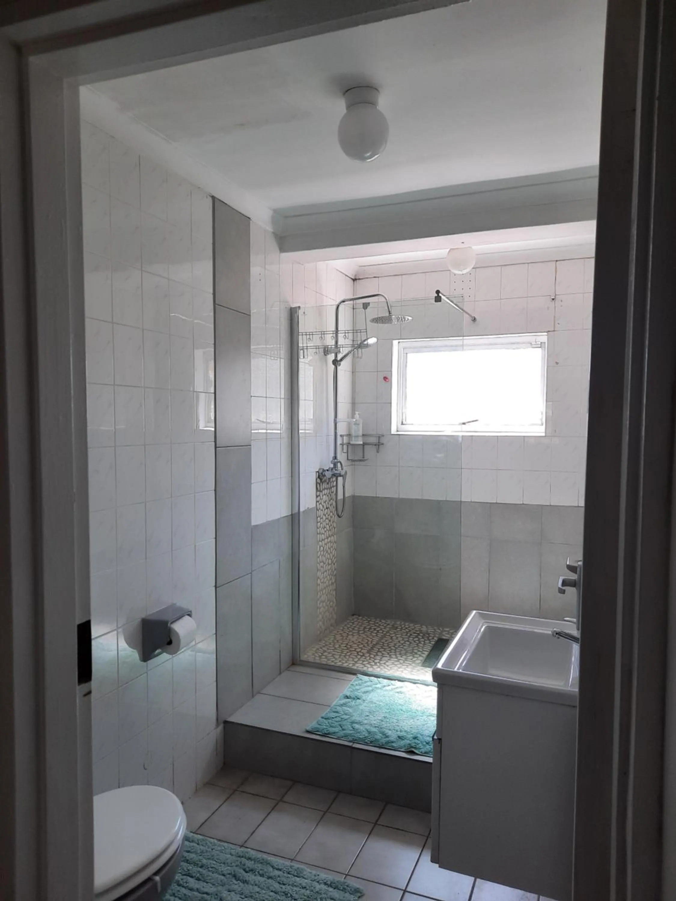 Bathroom in TwinnPalms Accommodation