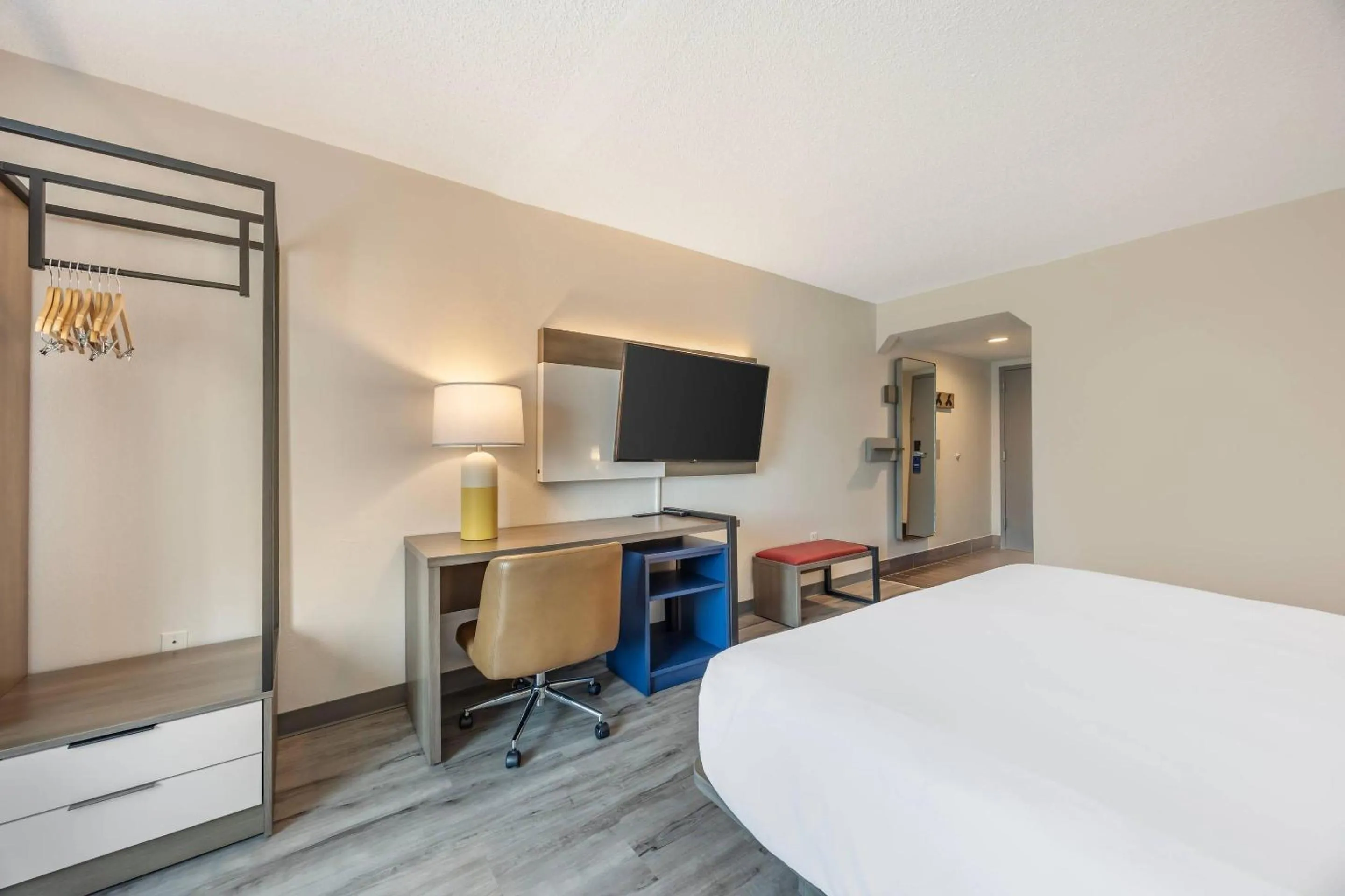 Bedroom, Bed in Comfort Inn & Suites Cookeville