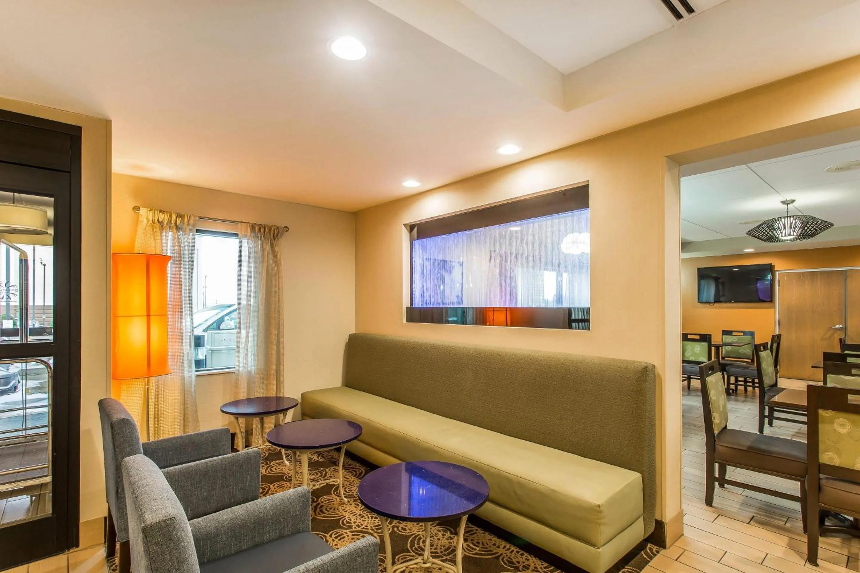 Lobby or reception in Comfort Inn & Suites Cookeville
