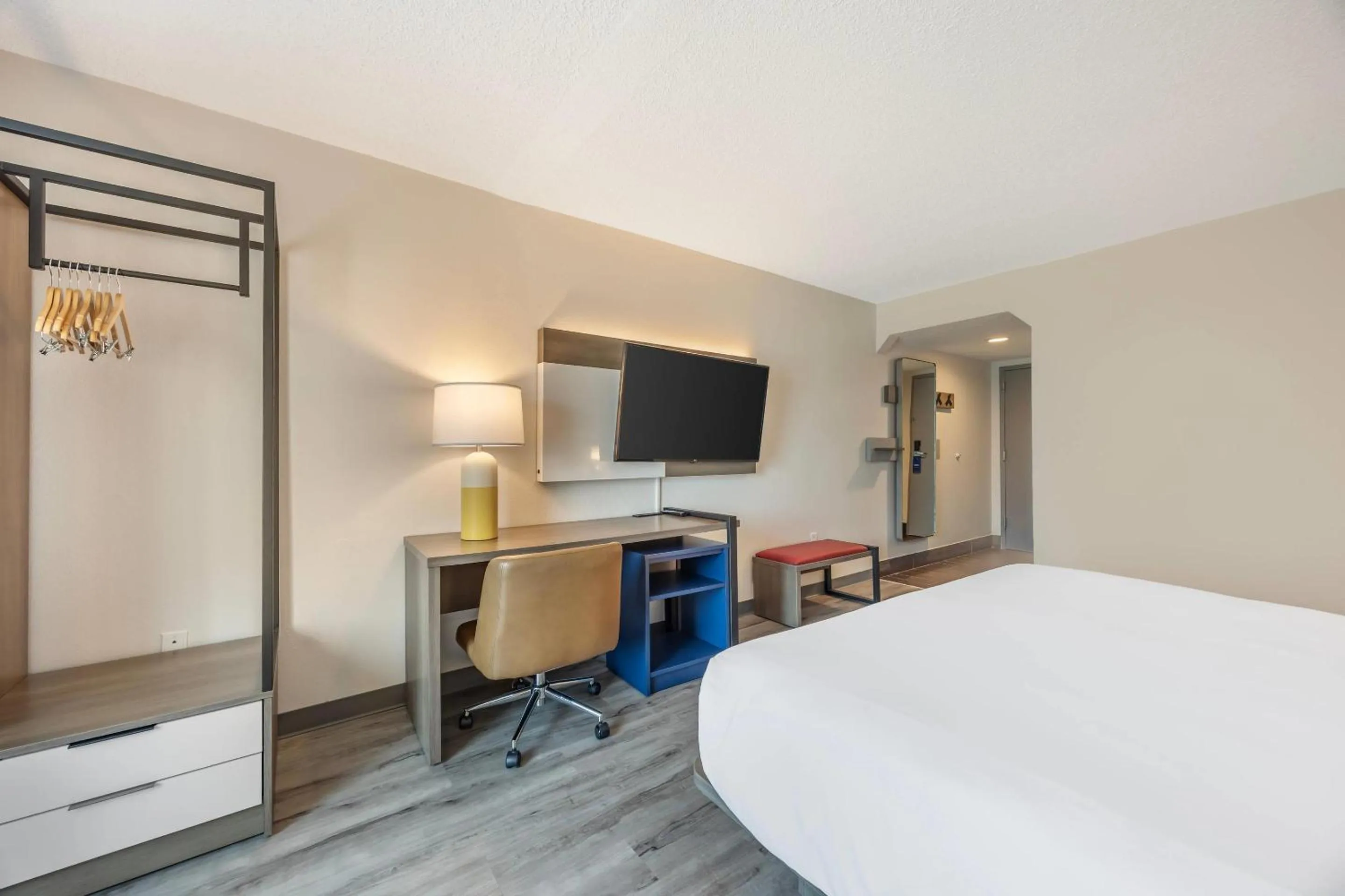 Bedroom, Bed in Comfort Inn & Suites Cookeville