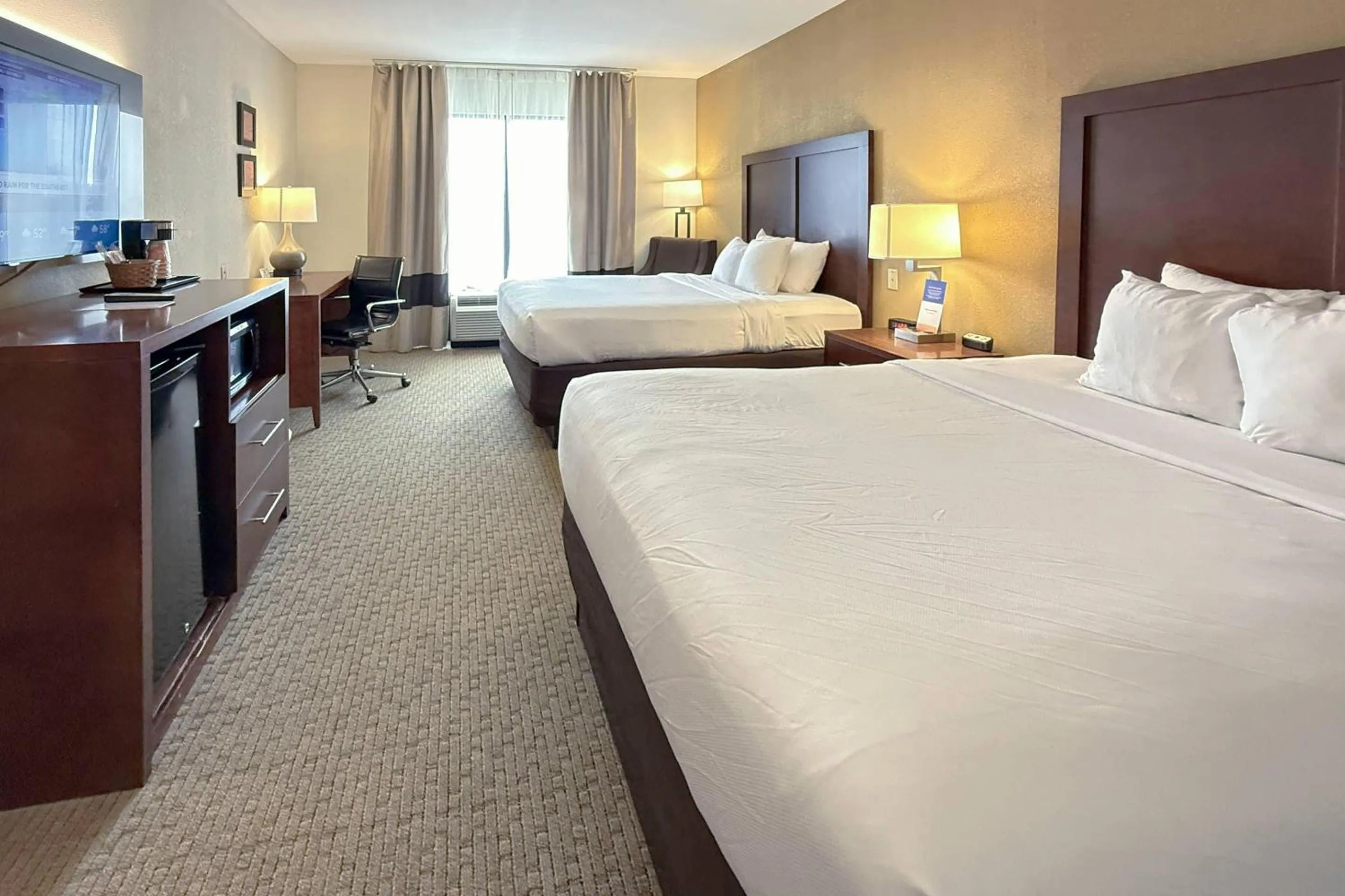 Bedroom, Bed in Comfort Inn & Suites Rogersville