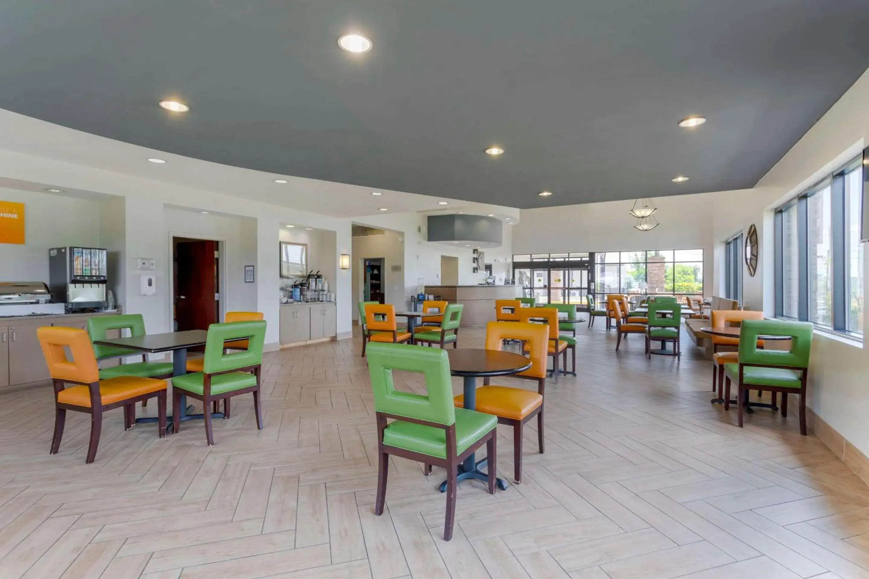 Breakfast in Comfort Suites Kodak Sevierville Breakfast in Comfort Suites Kodak Sevierville