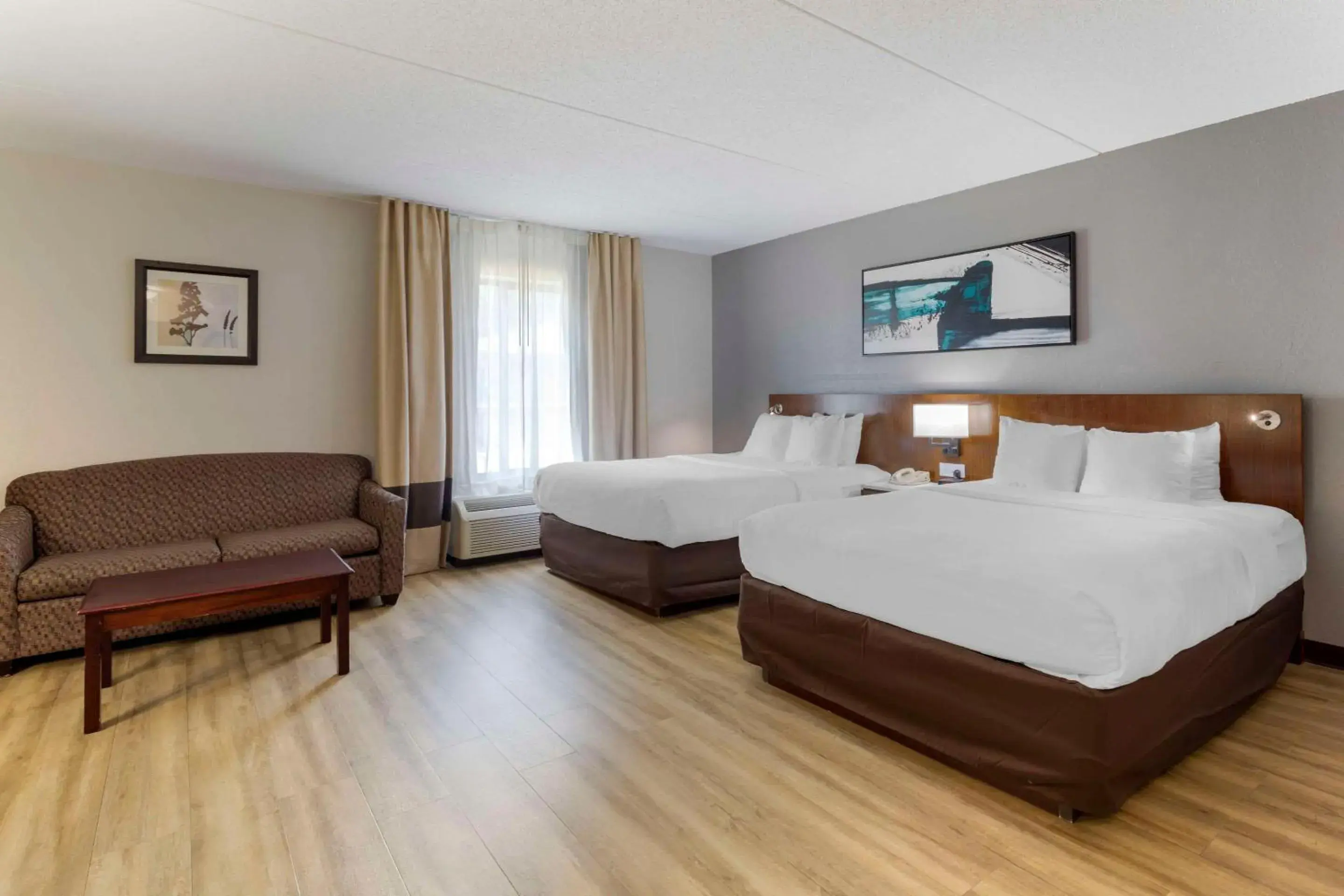 Bedroom, Bed in Comfort Suites Kodak Sevierville Bedroom, Bed in Comfort Suites Kodak Sevierville